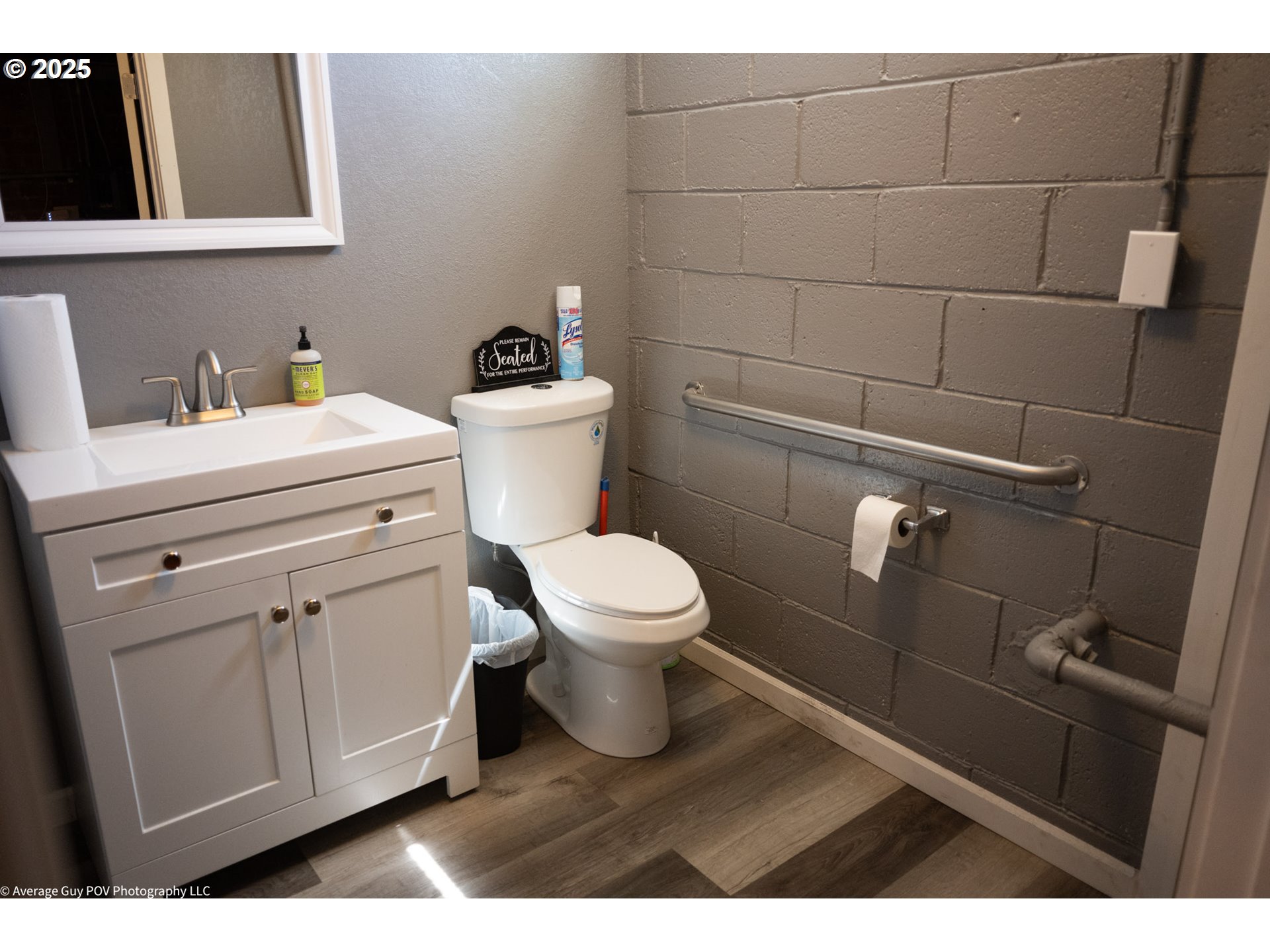 120 W Main St Property Photo 8