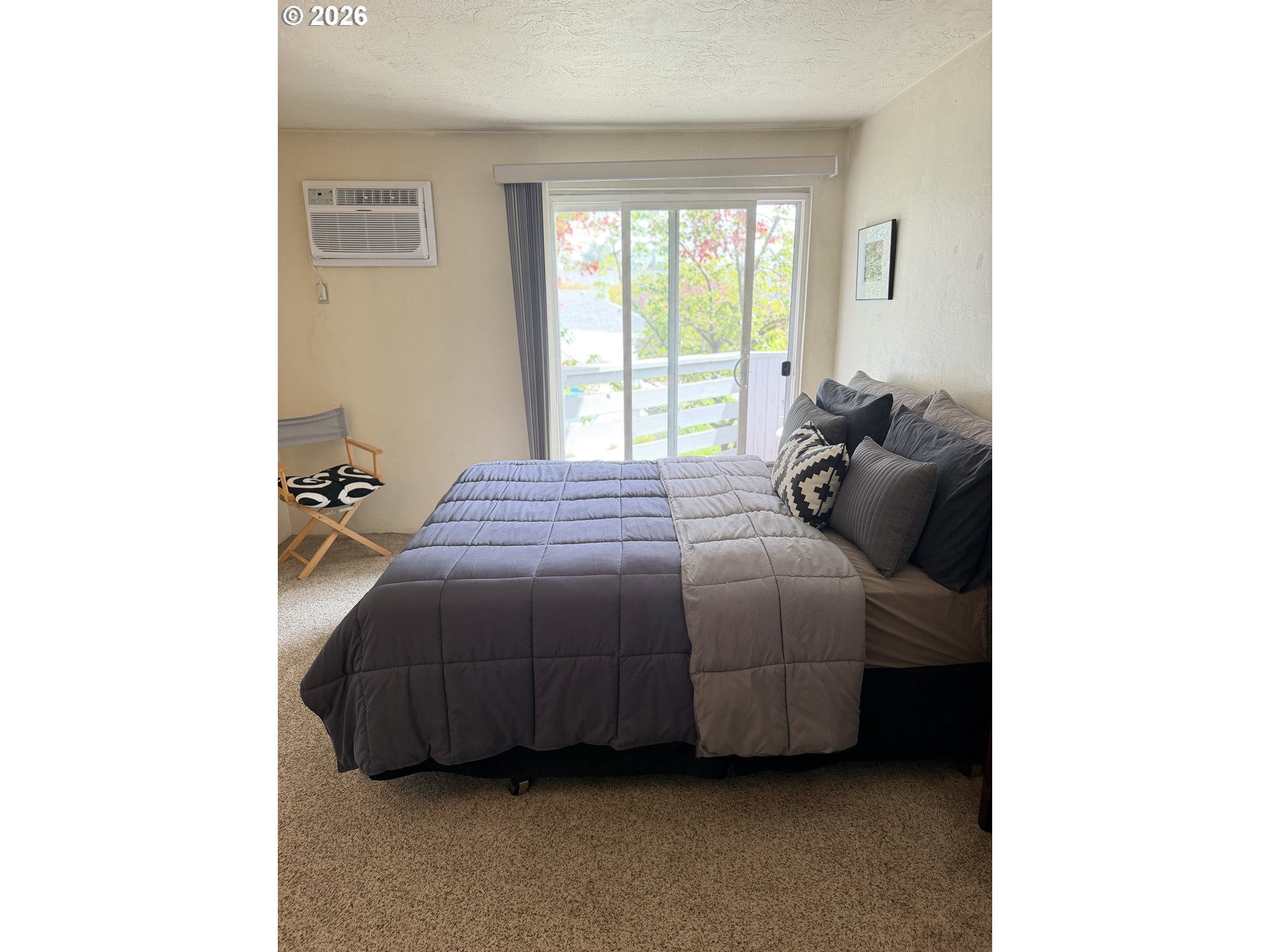 650 Harlow Rd Property Photo 10