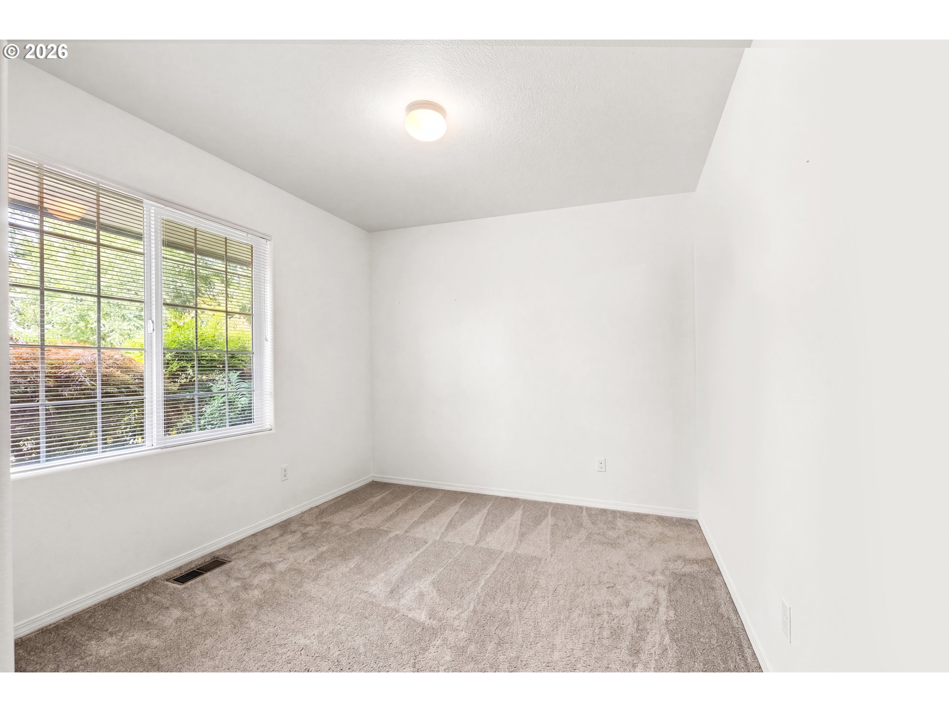 1334 34th Pl Property Photo 25