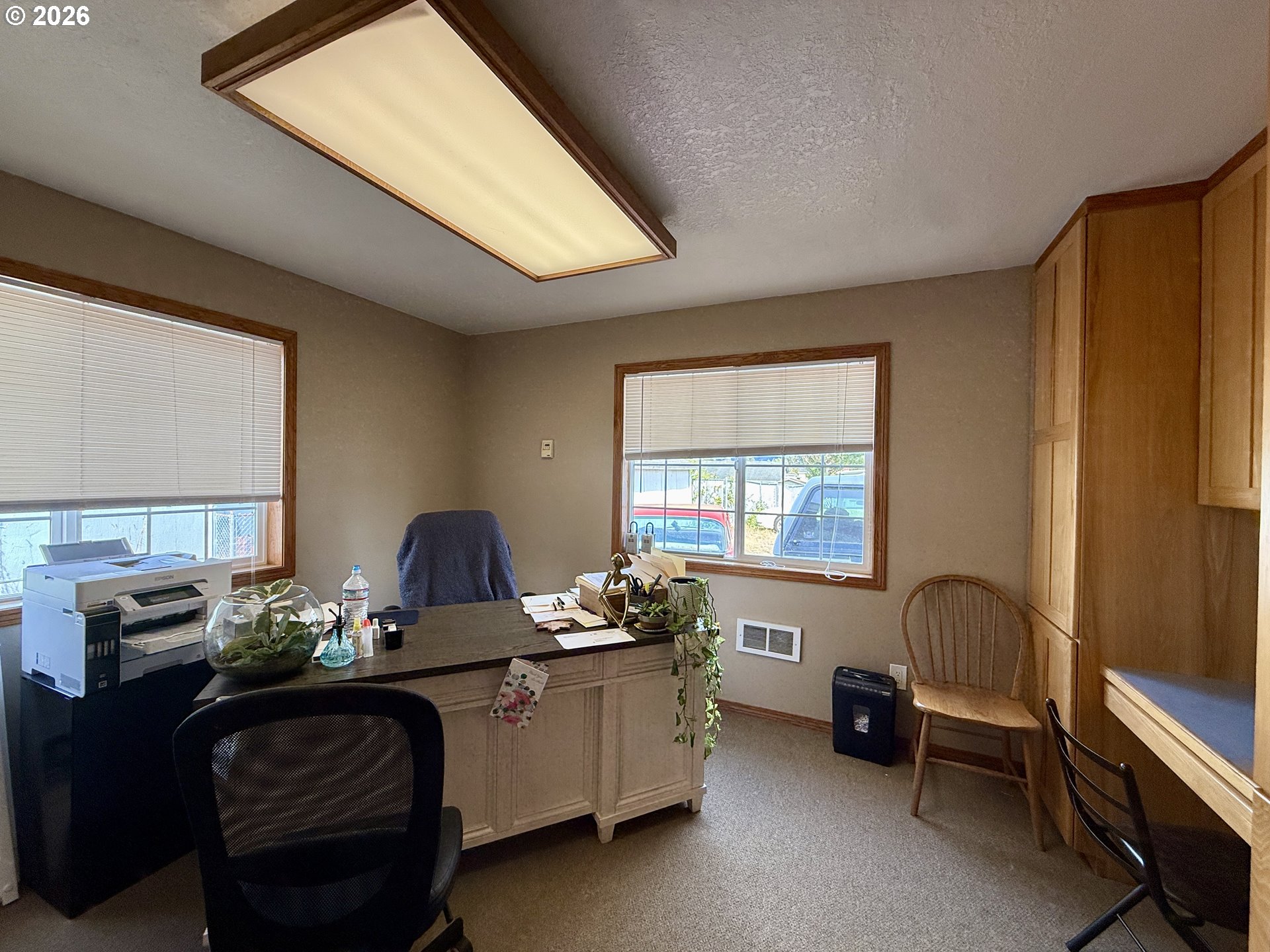 2091 Broadway Ave Property Photo 11