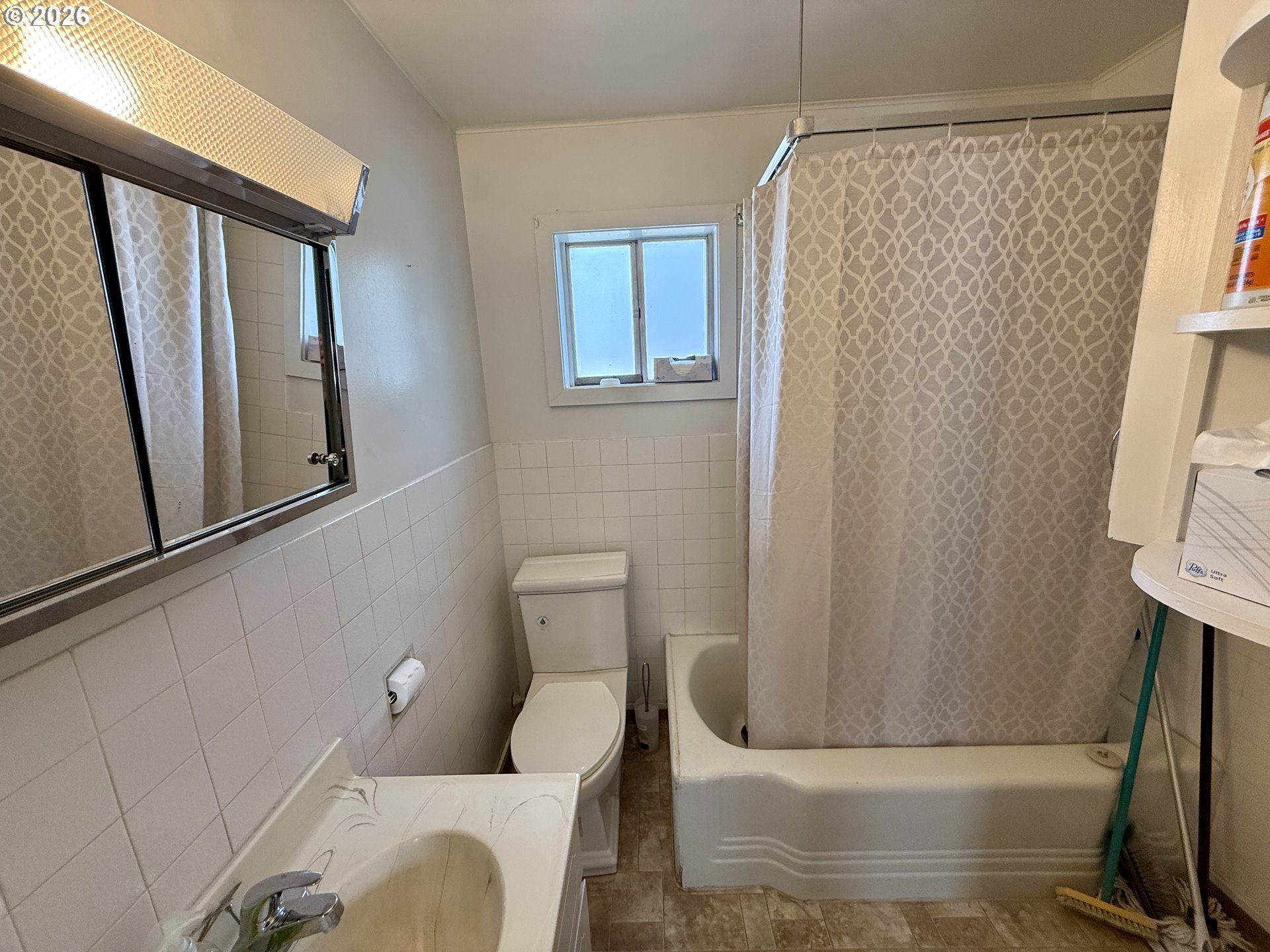 2091 Broadway Ave Property Photo 15