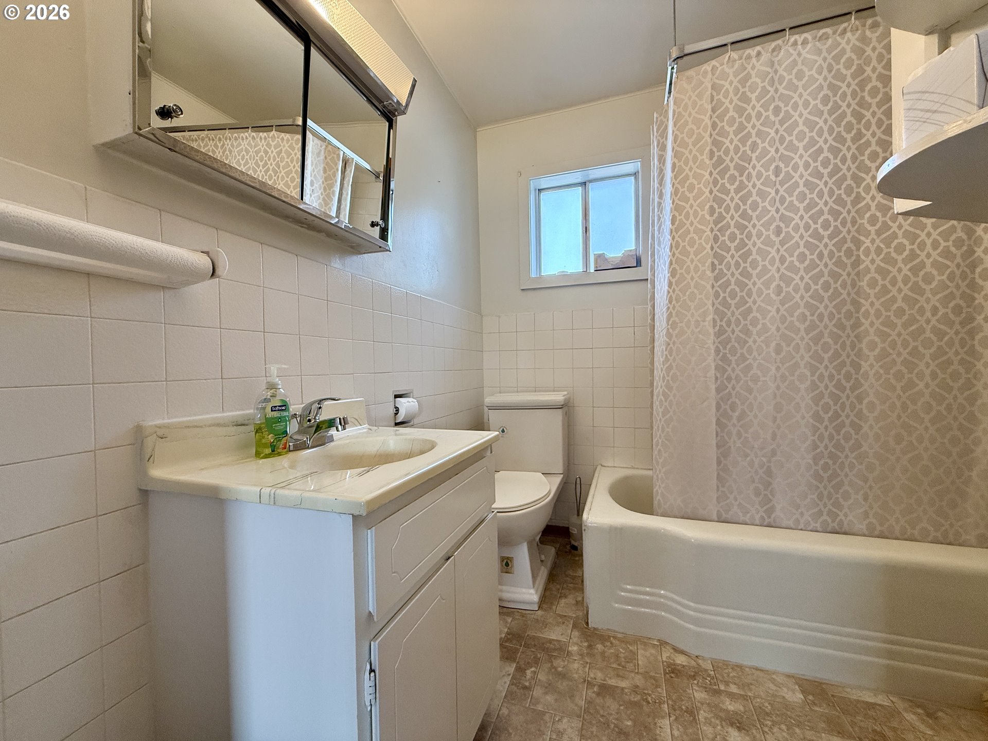 2091 Broadway Ave Property Photo 16