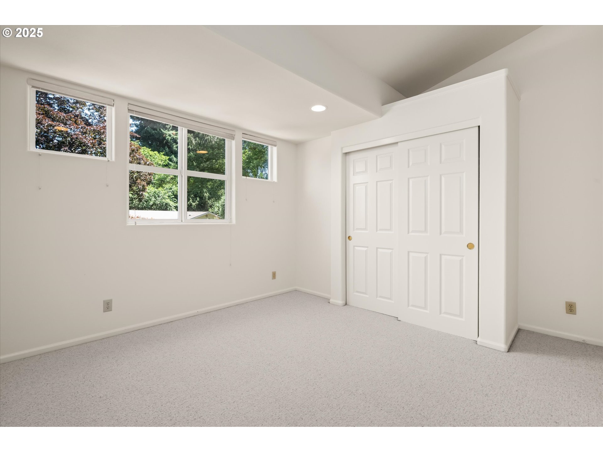 820 Park Ter Property Photo 31