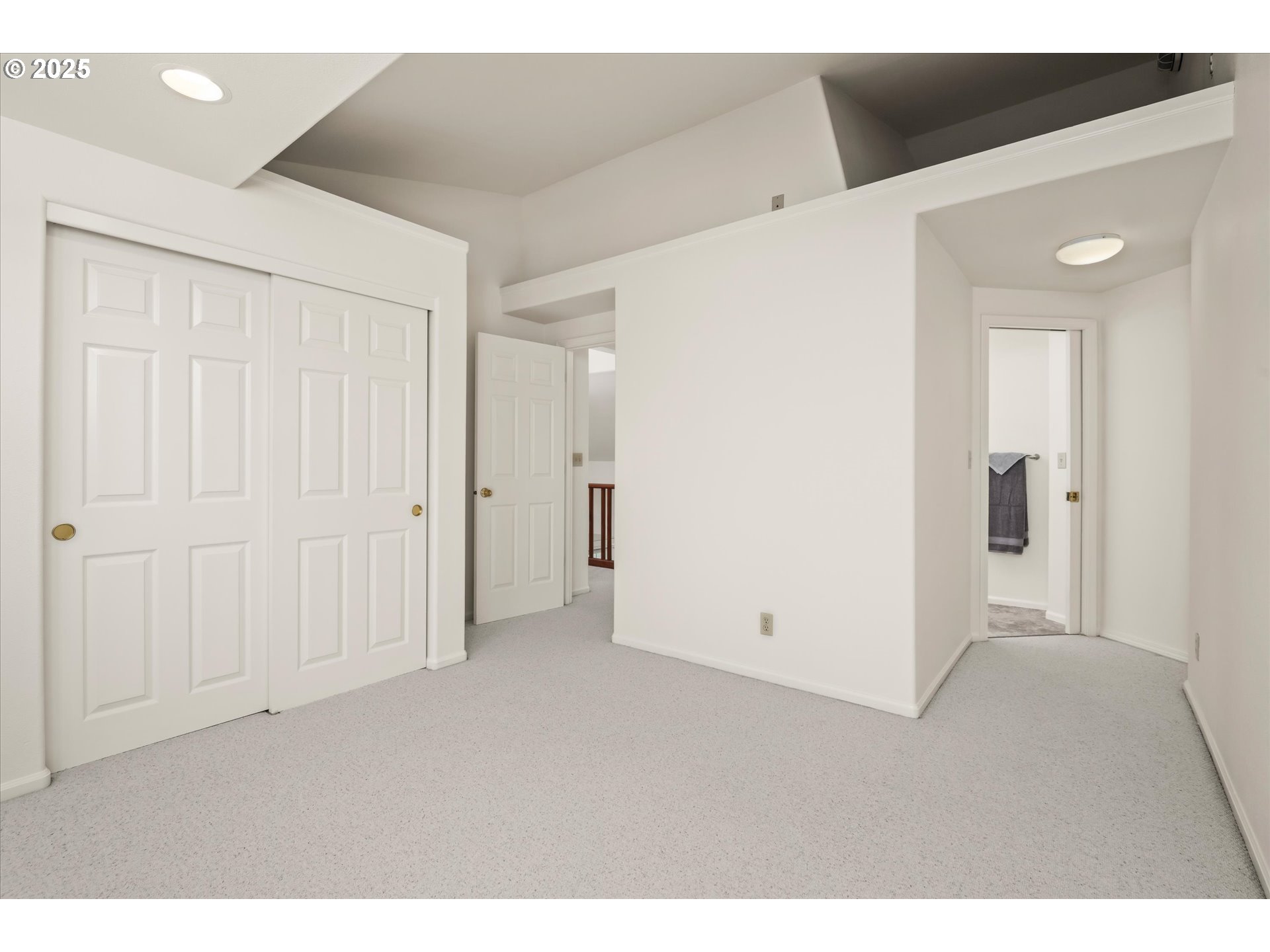 820 Park Ter Property Photo 32