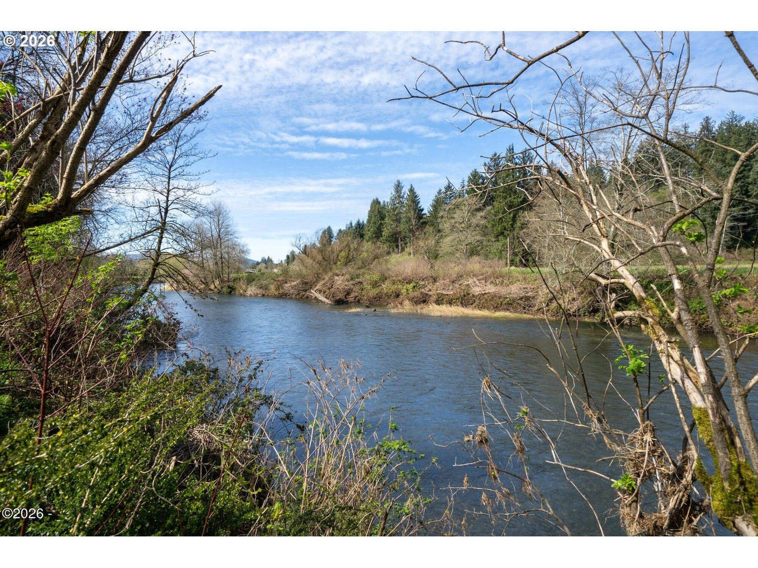 1025 Wilson River Loop Property Photo 3