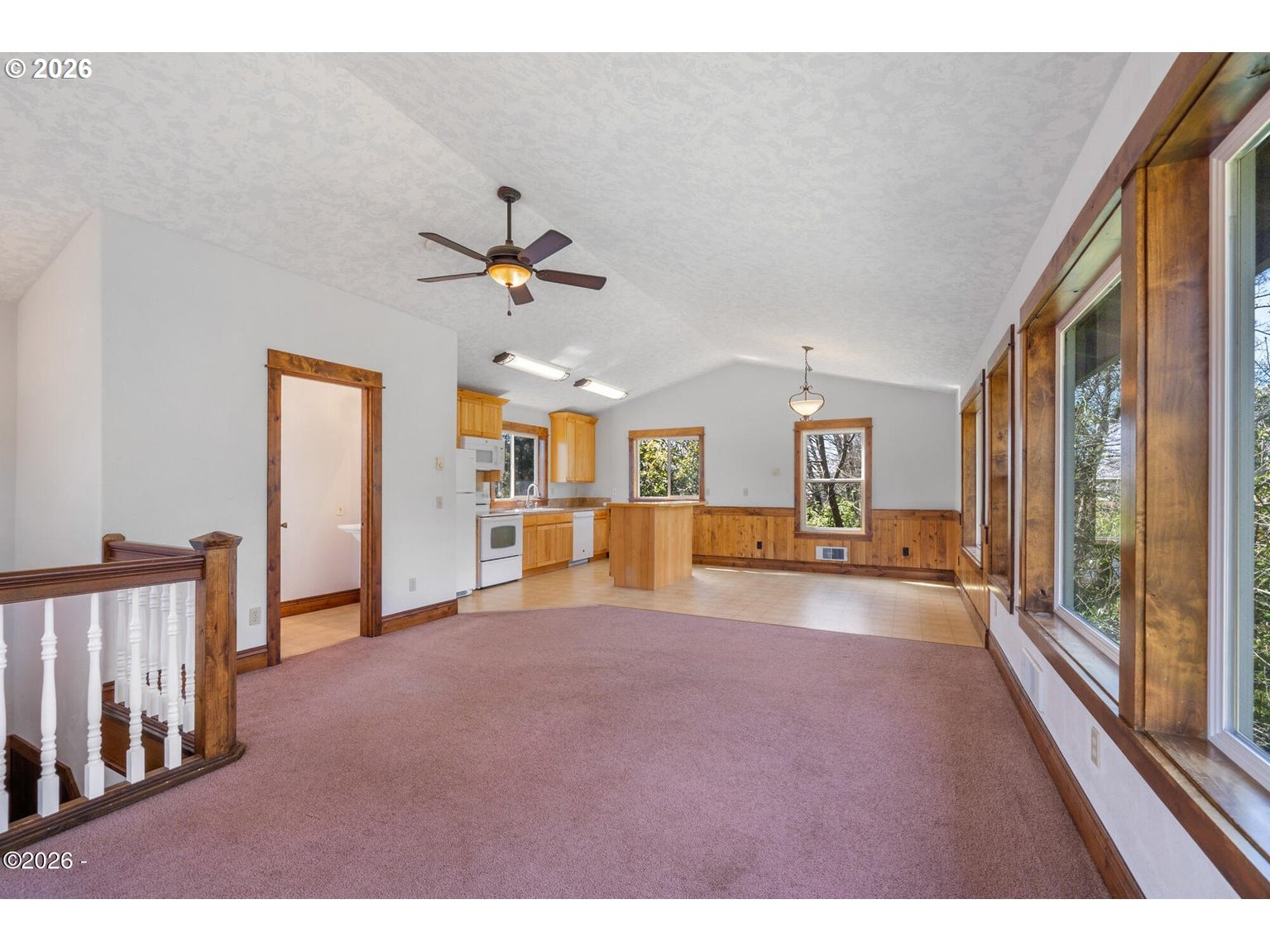 1025 Wilson River Loop Property Photo 11
