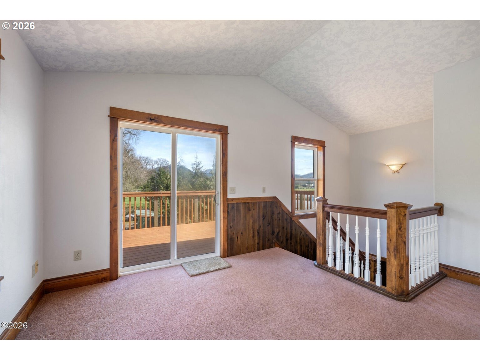 1025 Wilson River Loop Property Photo 19