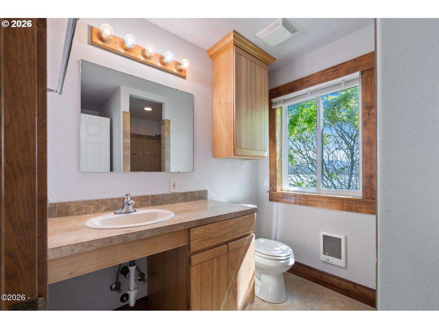 1025 Wilson River Loop Property Photo 34