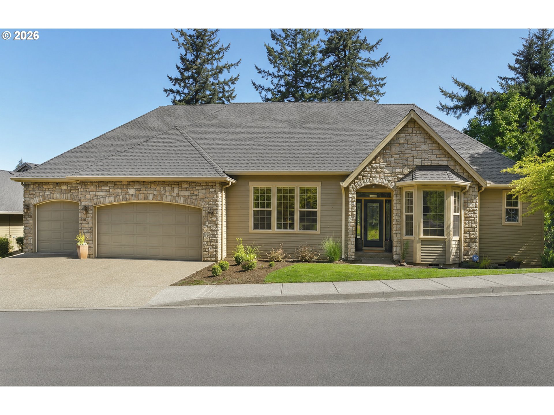 4616 Se Honors Pl Property Photo 1