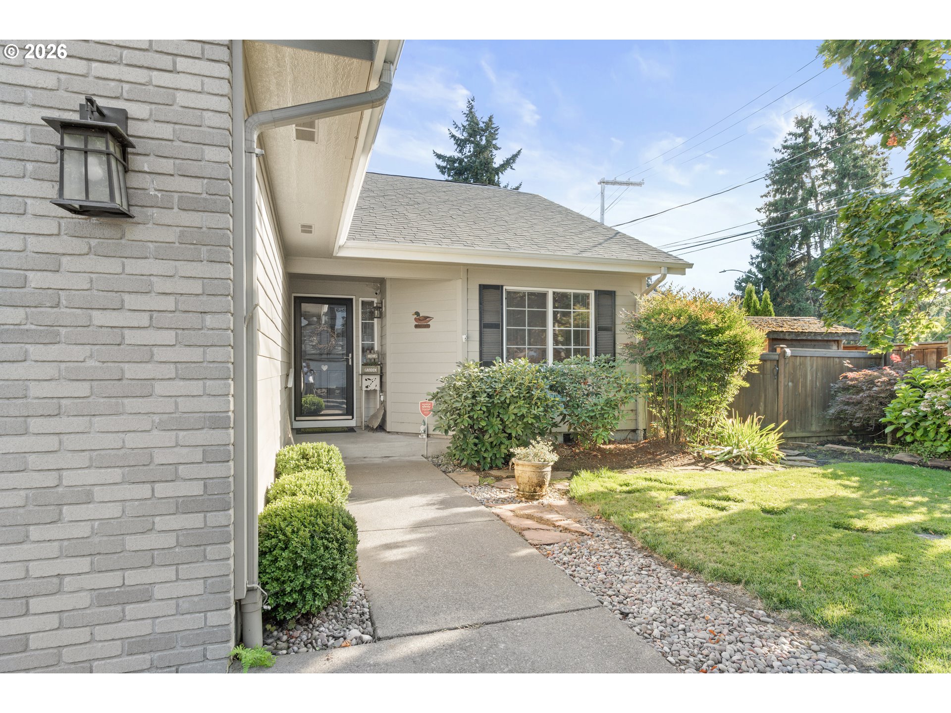 1415 Gilham Rd Property Photo 3