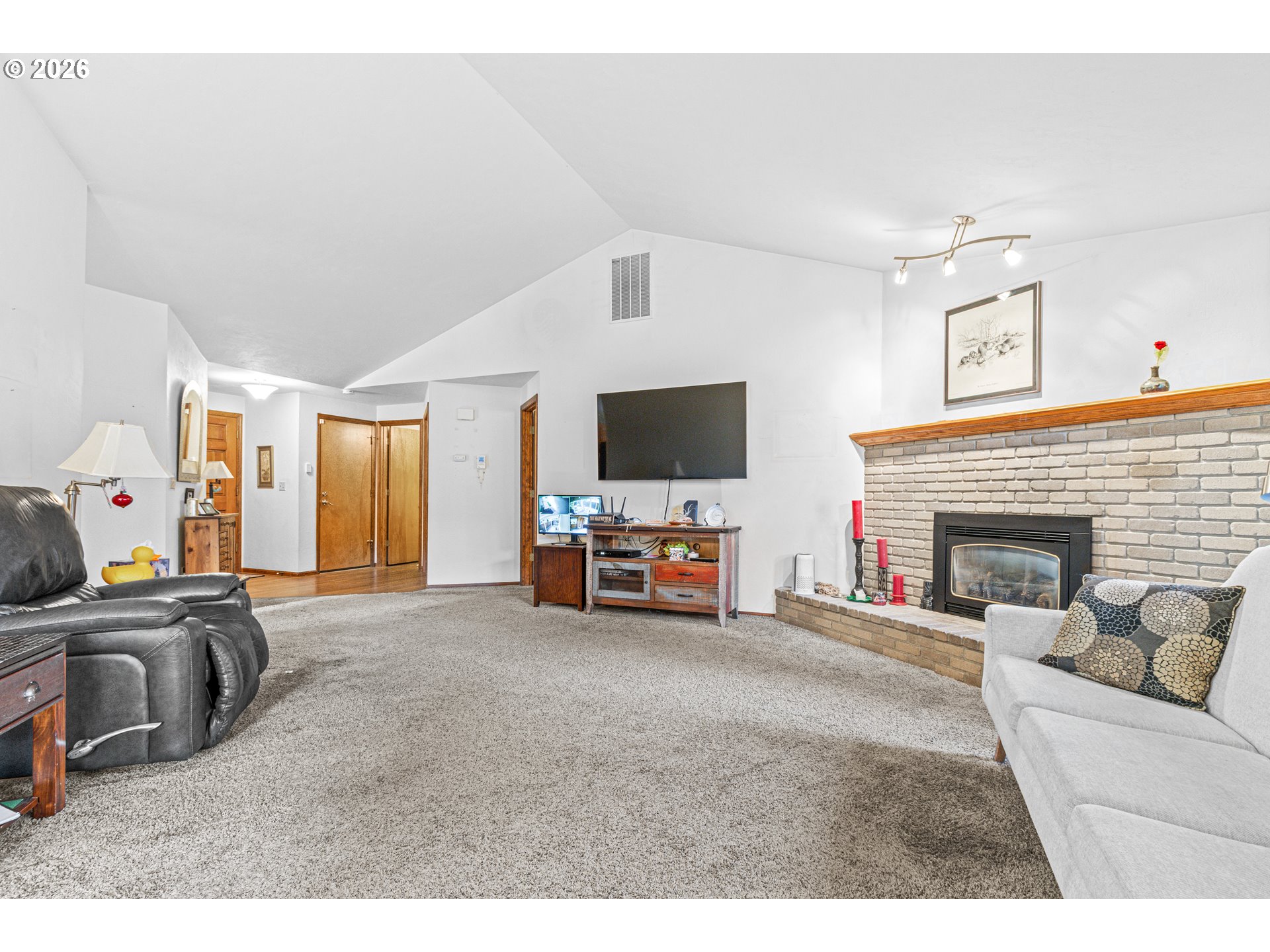 1415 Gilham Rd Property Photo 11