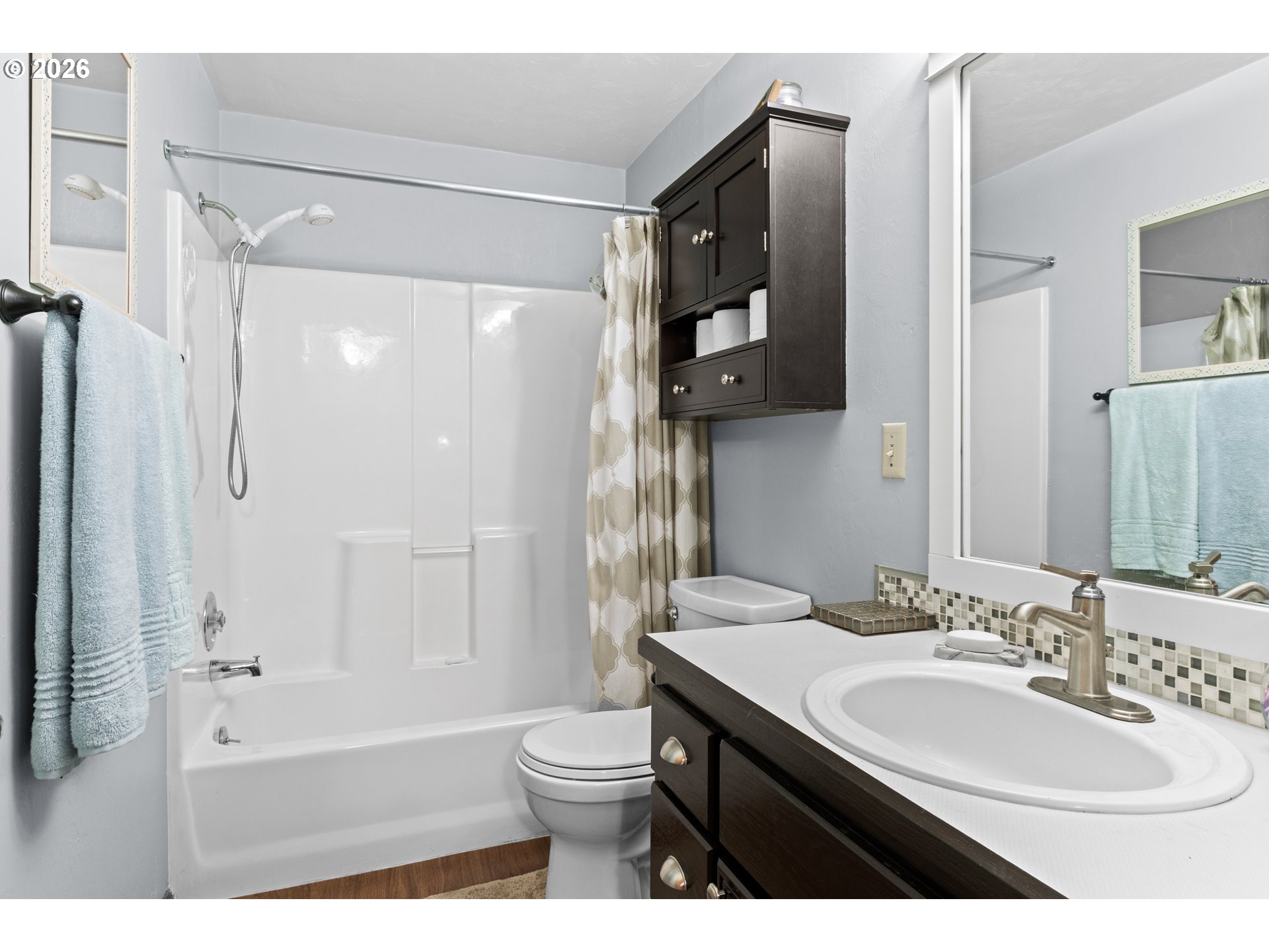 1415 Gilham Rd Property Photo 22