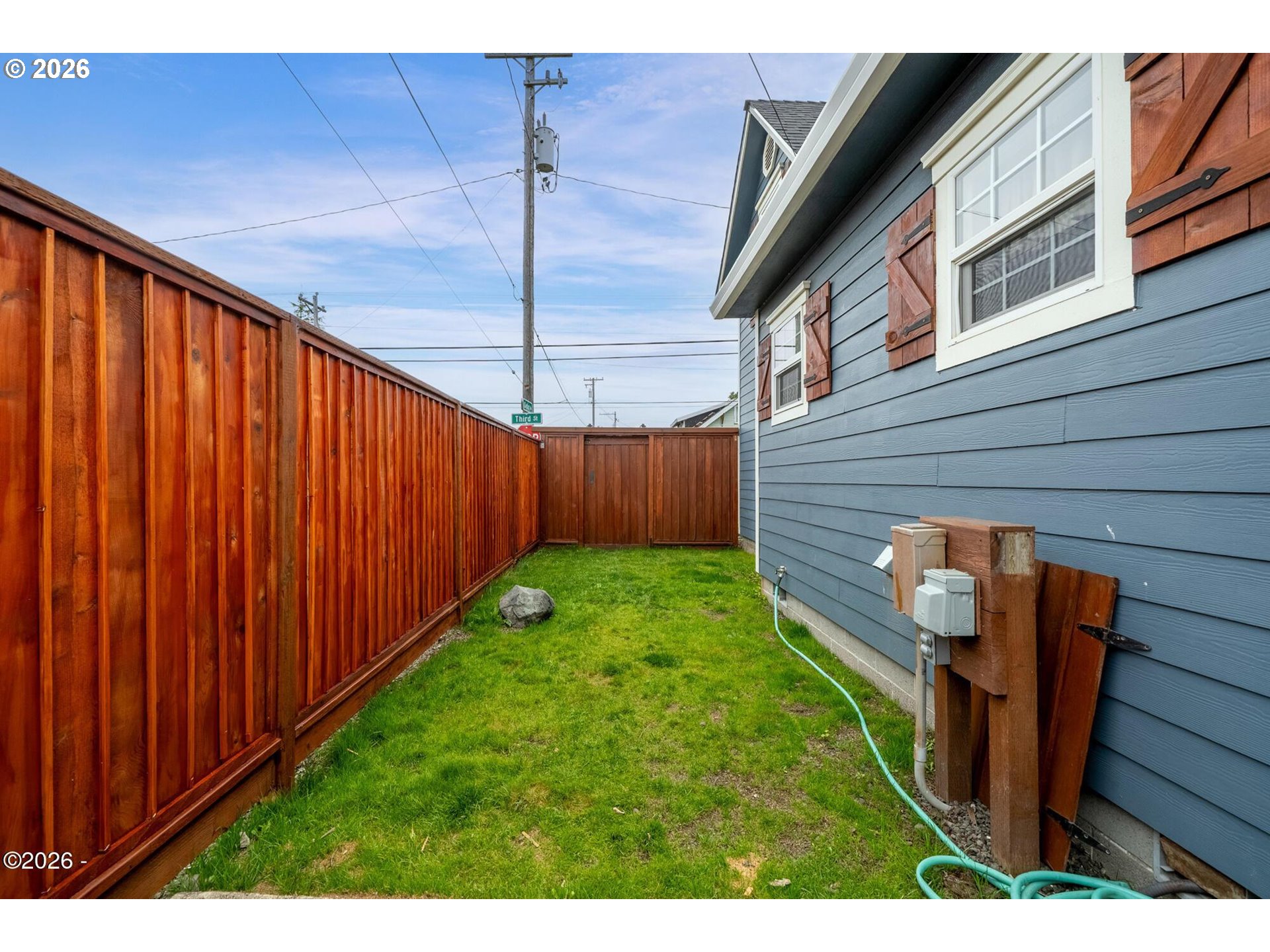 1303 3rd St Property Photo 23