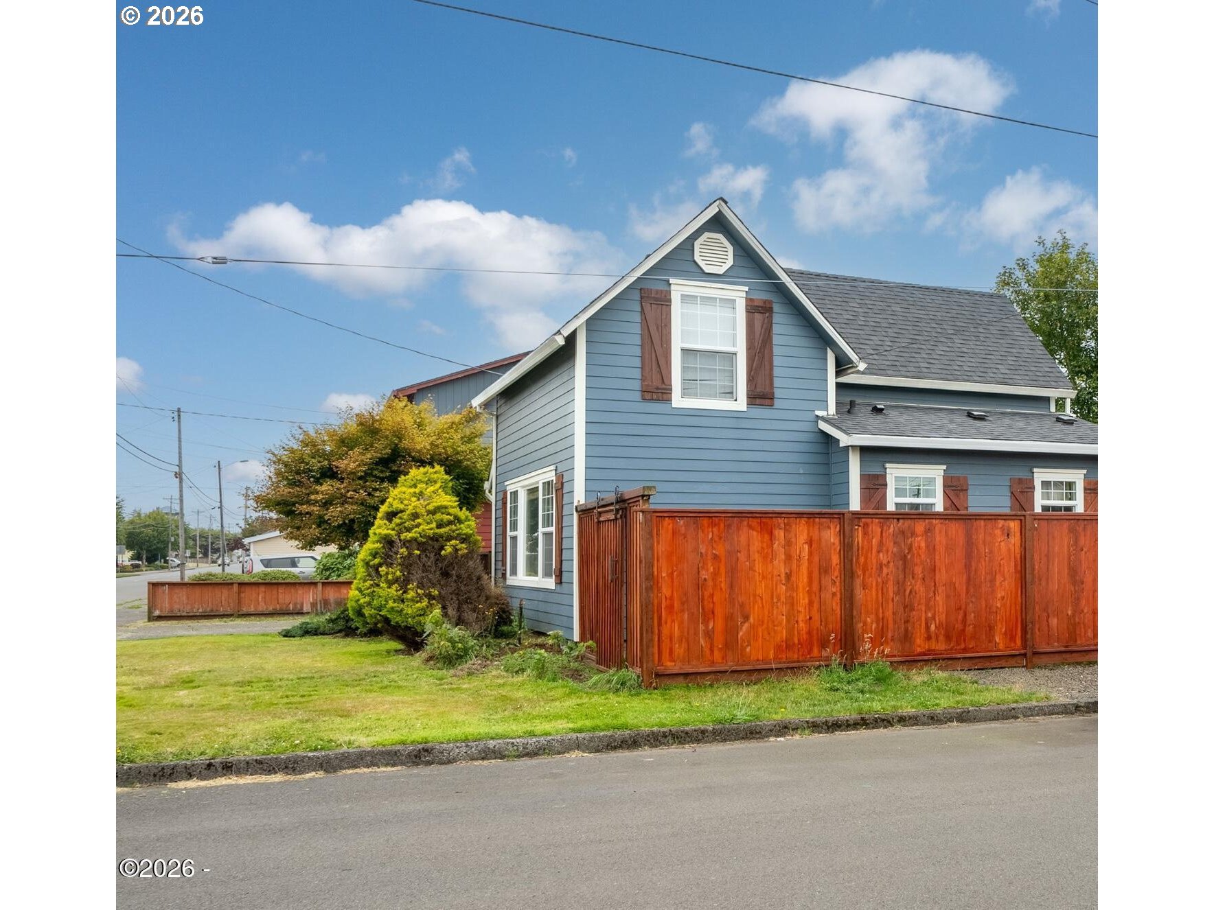 1303 3rd St Property Photo 24