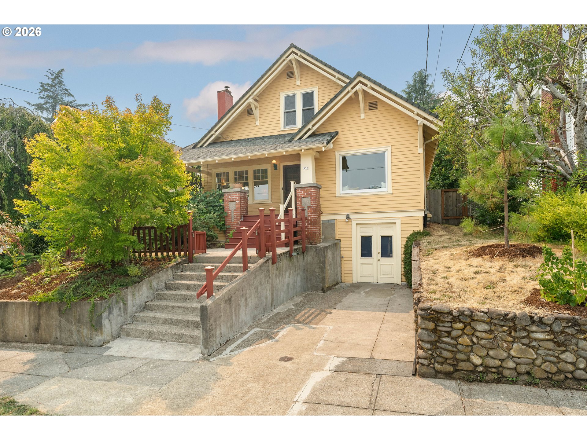 535 Se 70th Ave Property Photo 1