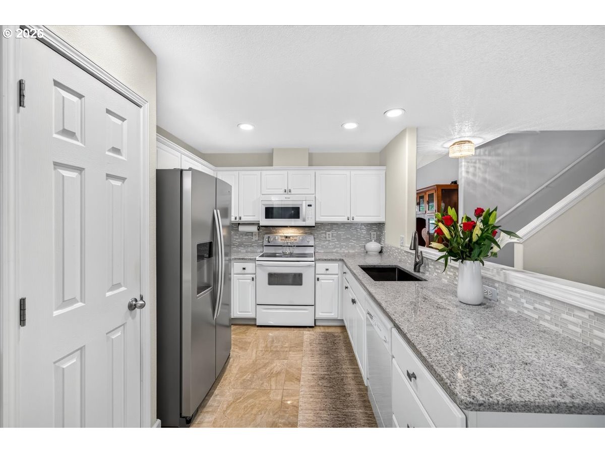 1733 Sw Harvey Way Property Photo 11