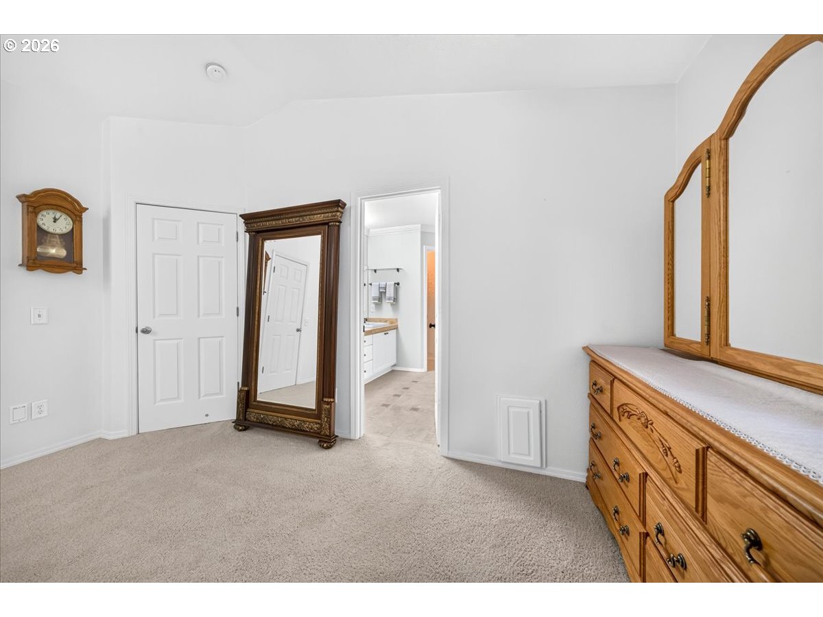 1733 Sw Harvey Way Property Photo 25