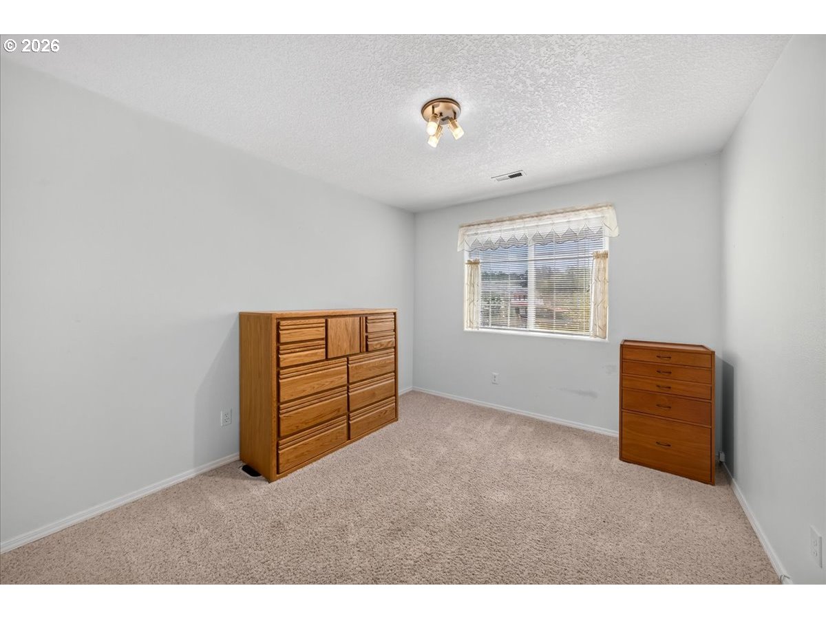 1733 Sw Harvey Way Property Photo 33