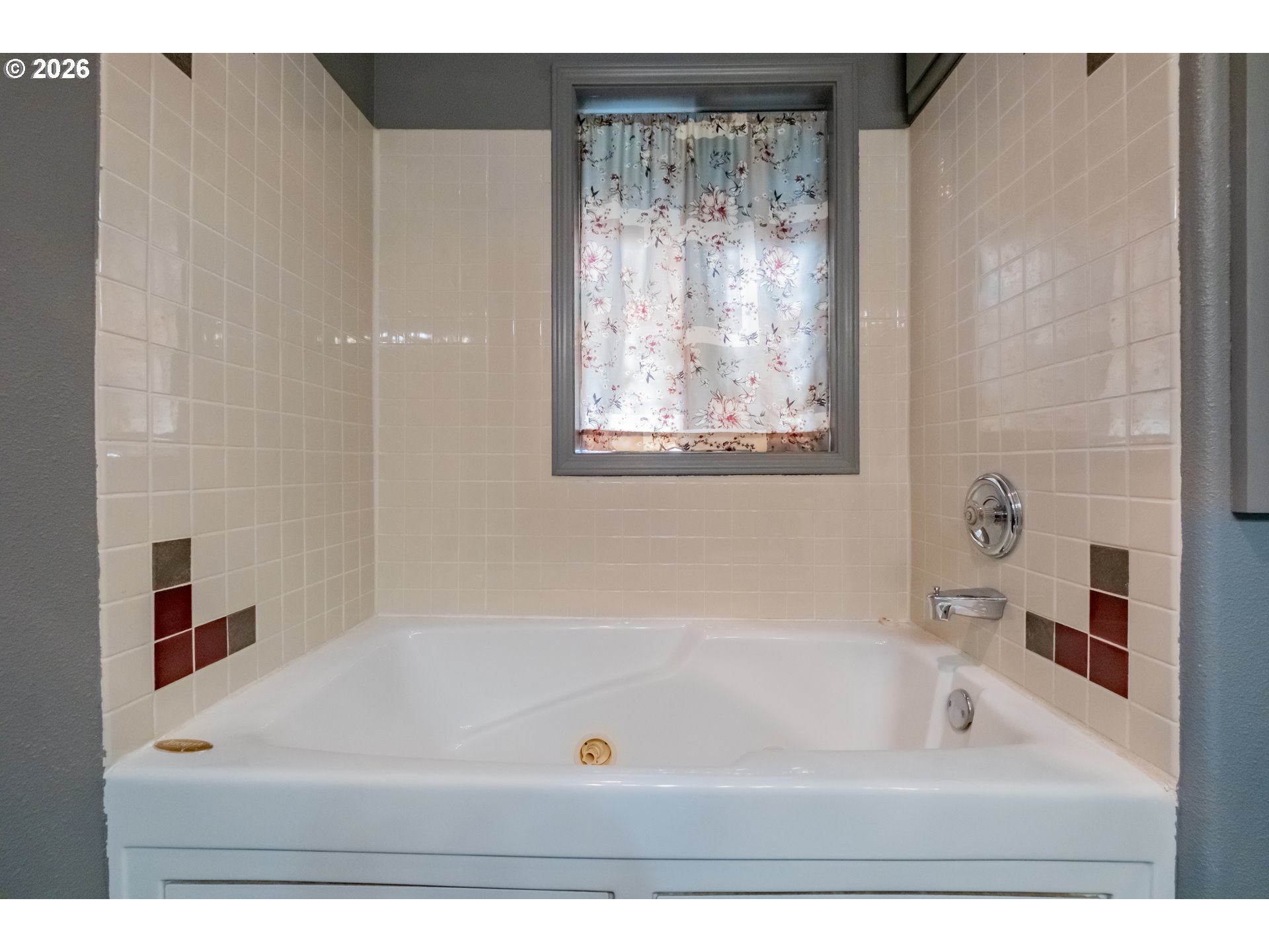 518 Oak Ter Property Photo 13