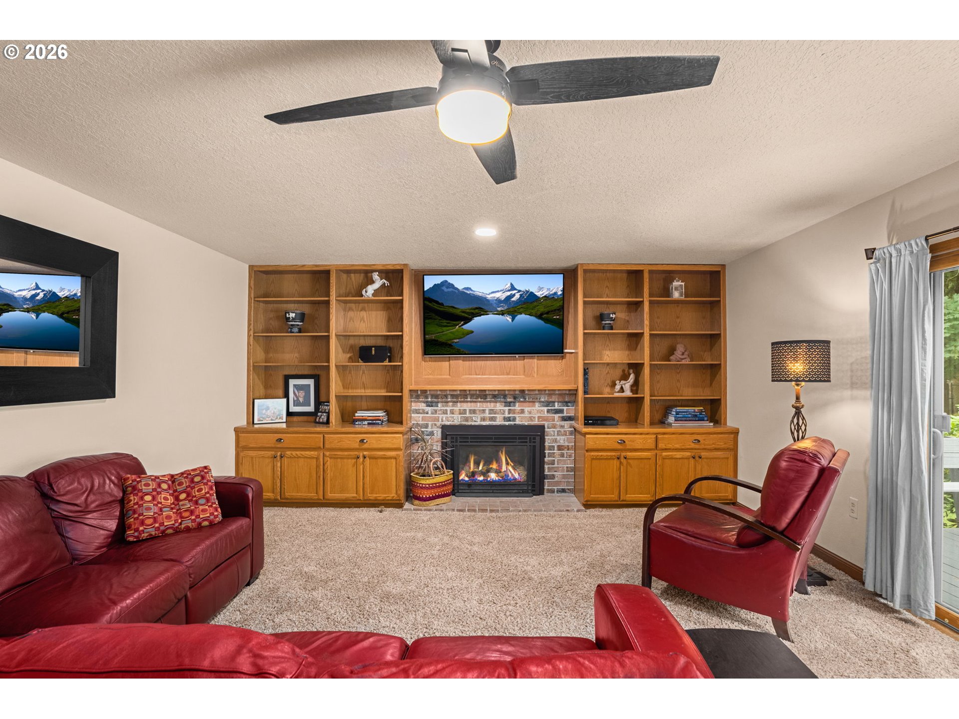 1496 Braemar Dr Property Photo 18