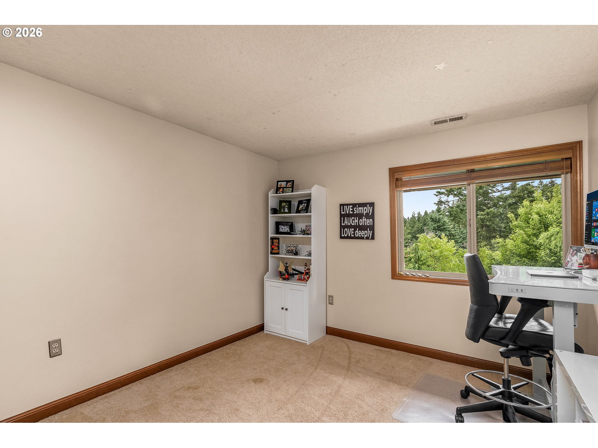 1496 Braemar Dr Property Photo 32