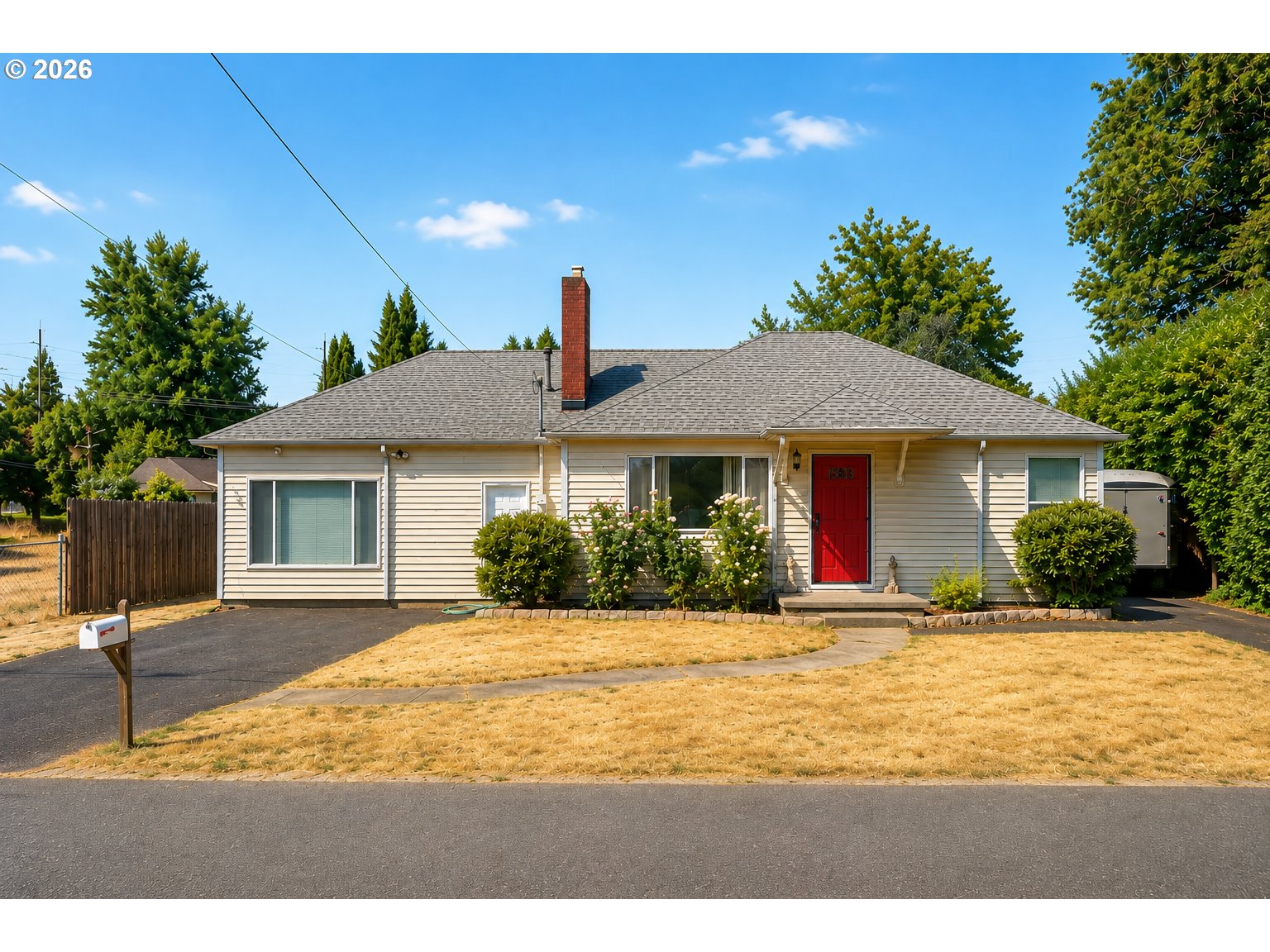 16523 Se Clinton St Property Photo 1