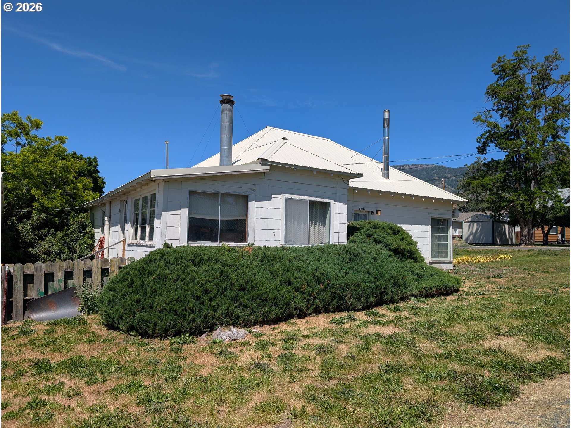 608 Poplar St 1 Property Photo 1