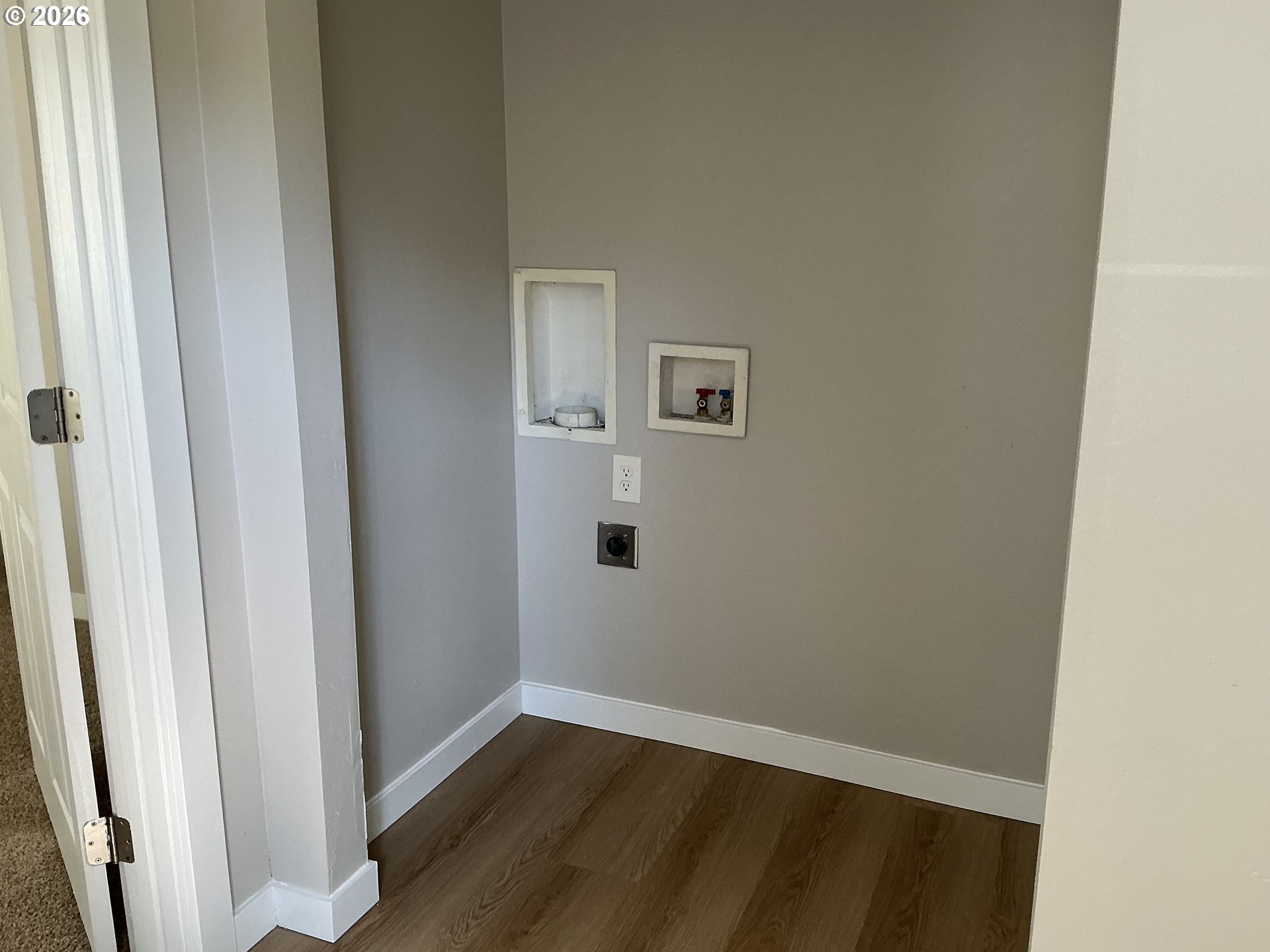 908 Water Ave Property Photo 11