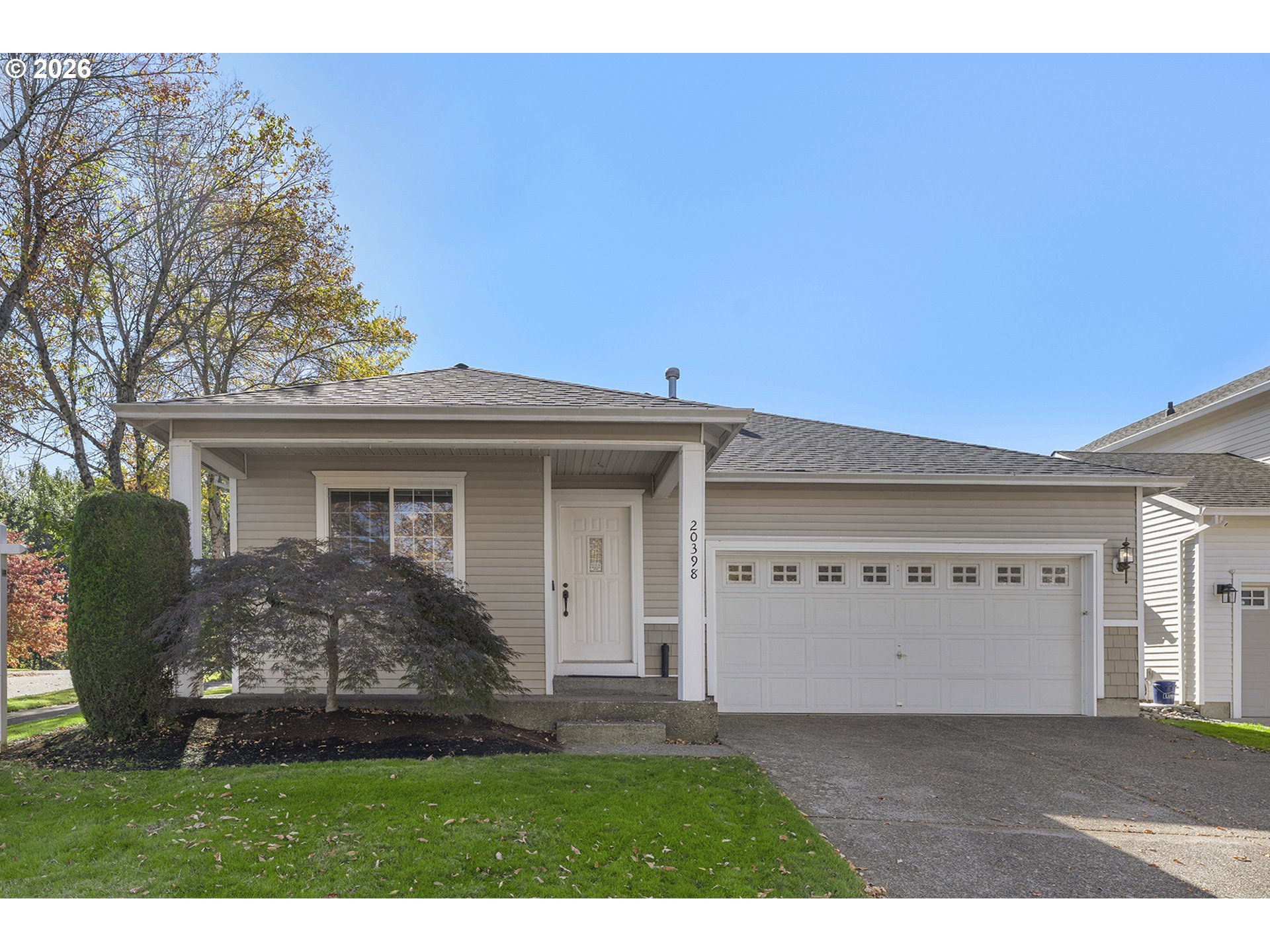 20398 Ne Mackenzie Ln Property Photo 1