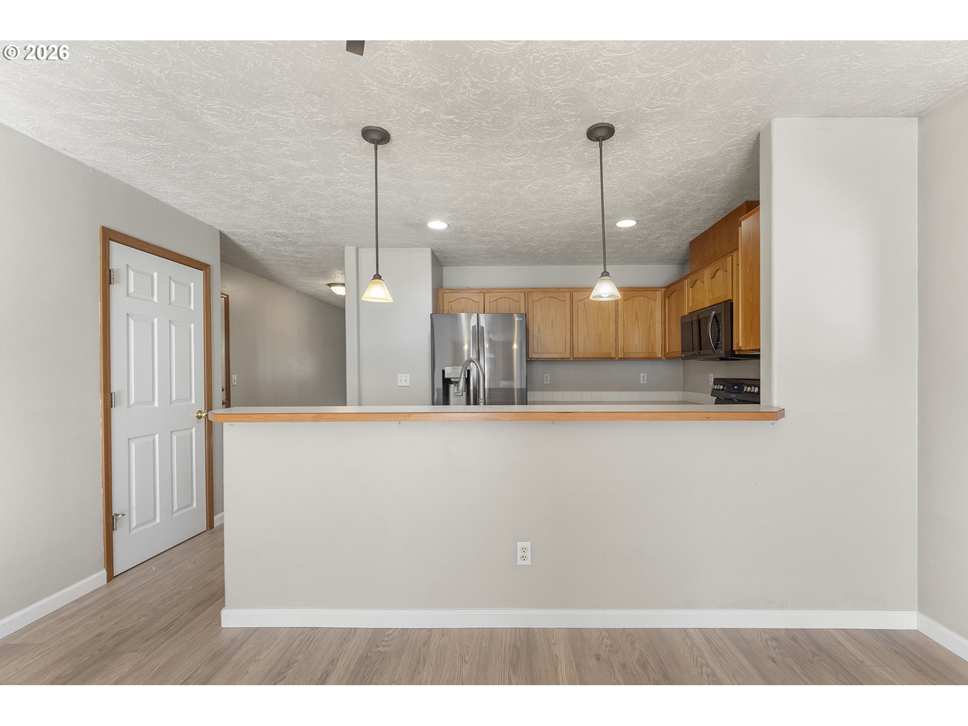 20398 Ne Mackenzie Ln Property Photo 8