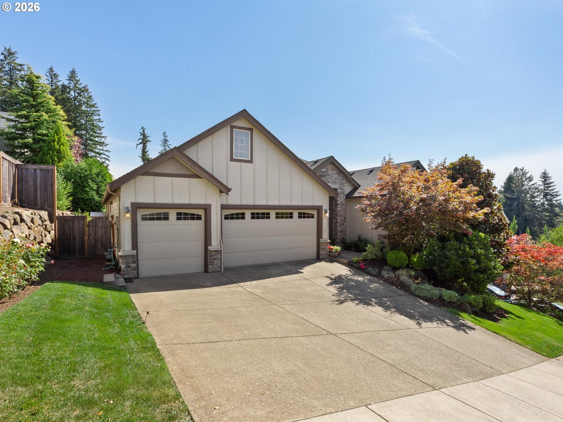 2525 Coeur D Alene Dr Property Photo 3