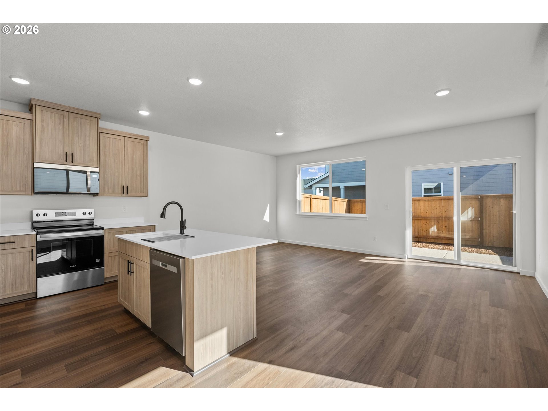 1524 Brown St Property Photo 8