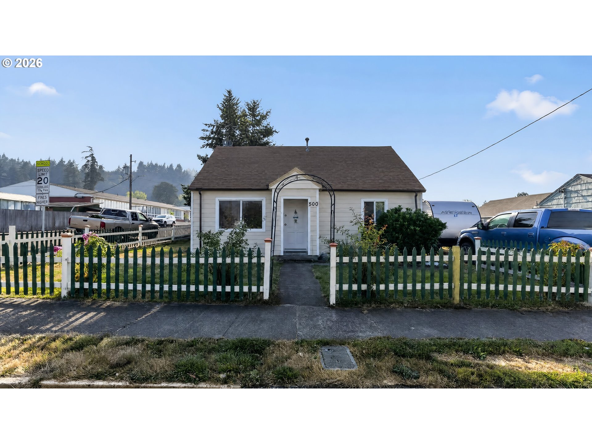 500 7th Ave Property Photo 1