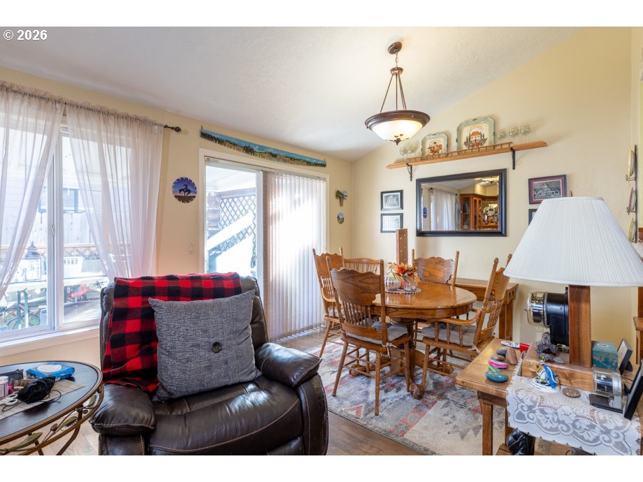 5728 Moonstone Loop Property Photo 16