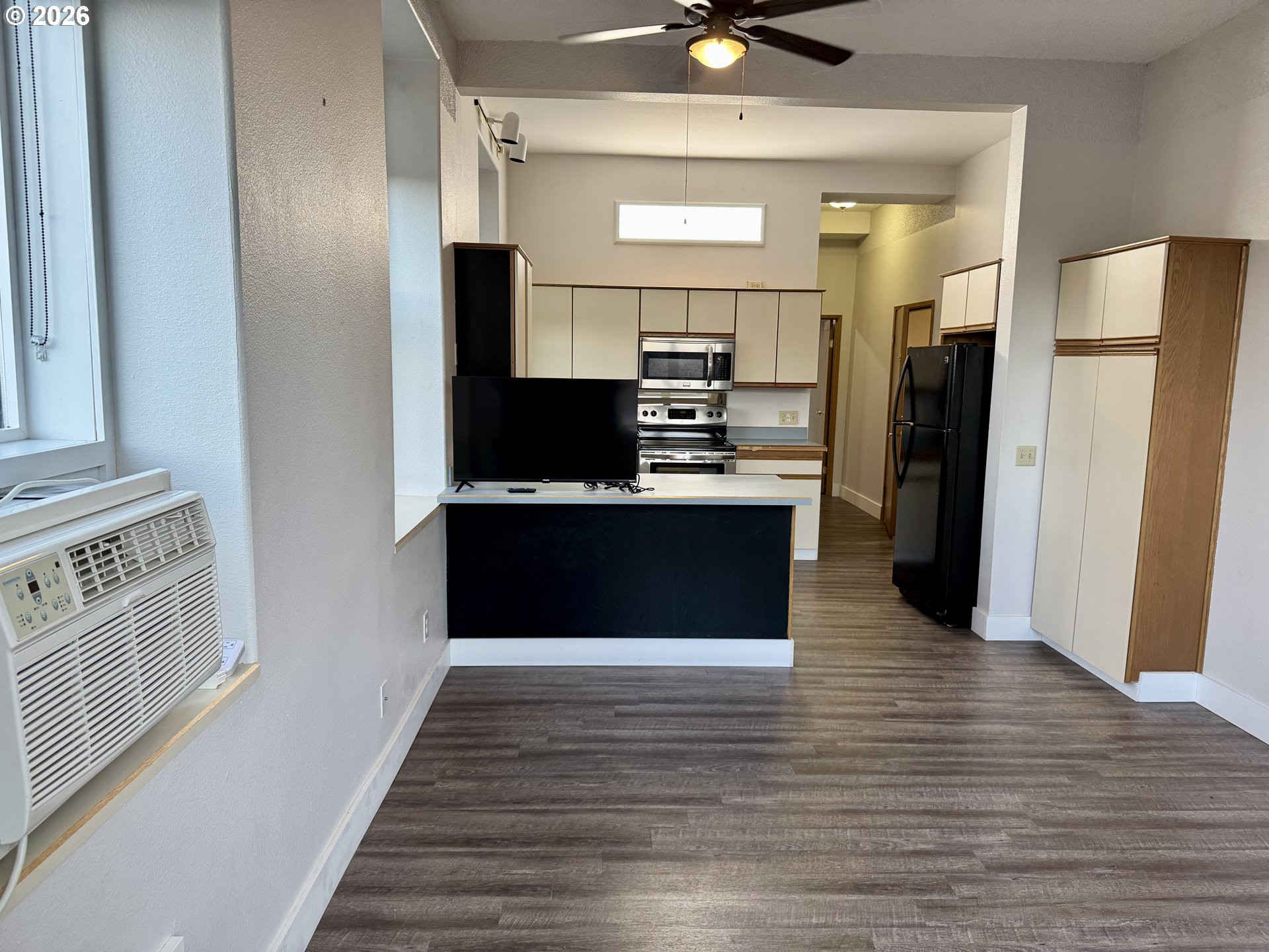 2365 4th St Property Photo 6