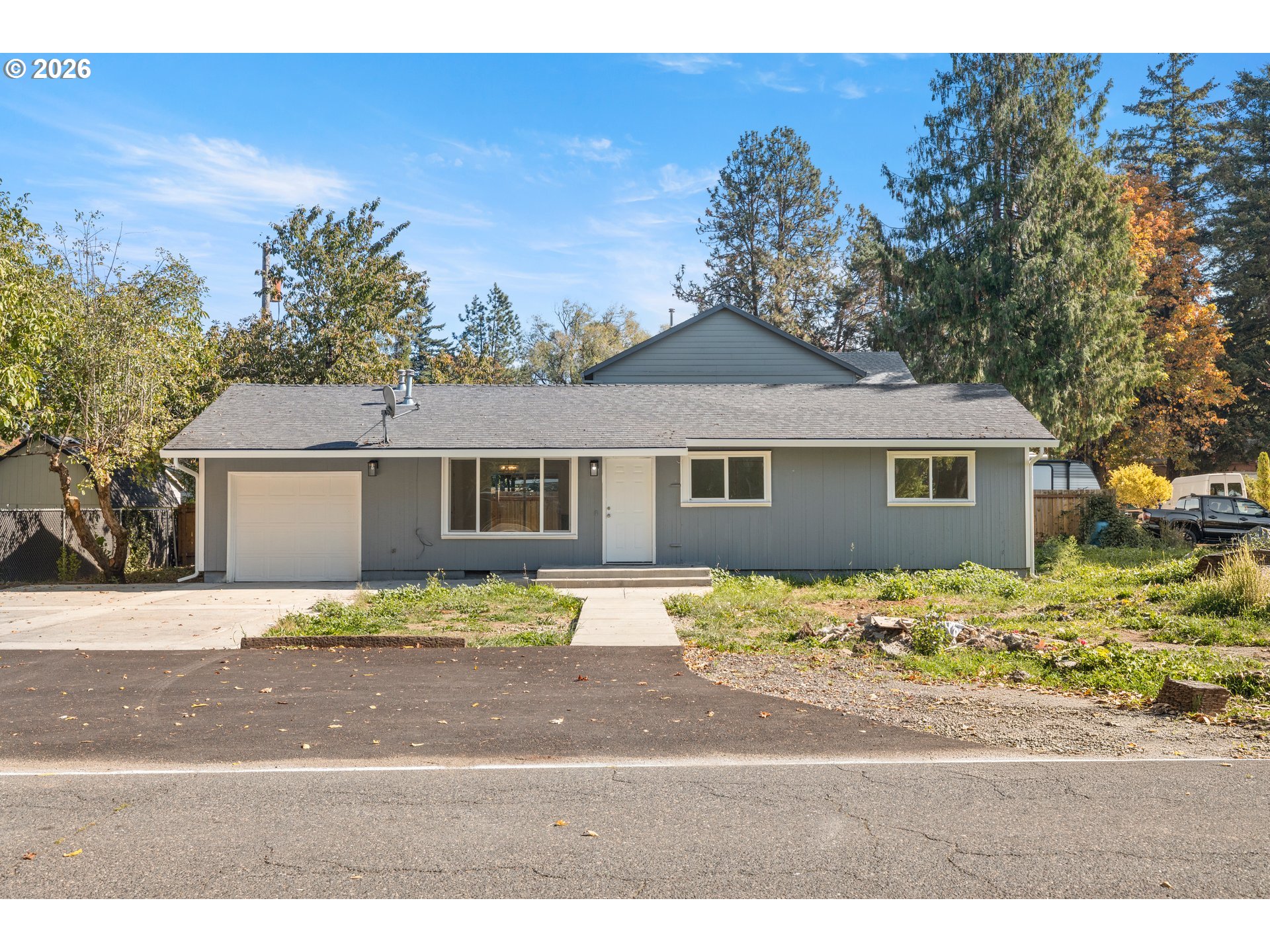 8120 SE 89TH AVE Property Photo 1