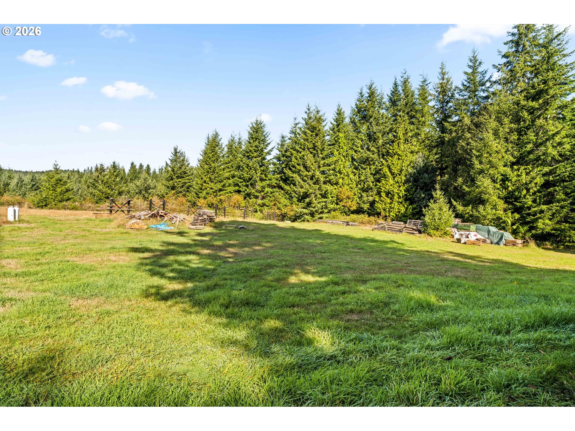 7665 Bernhardt Heights Rd Property Photo 2