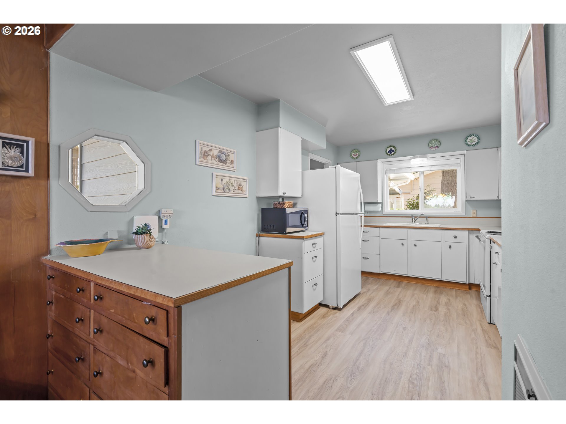 2915 Ne Loop Dr Property Photo 11