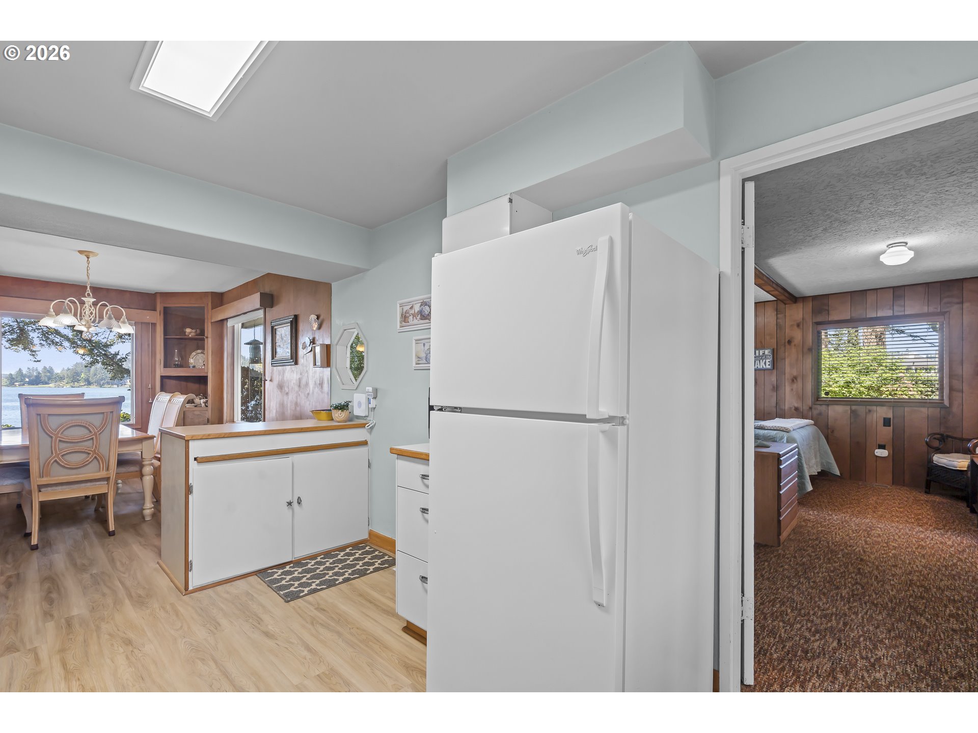 2915 Ne Loop Dr Property Photo 17