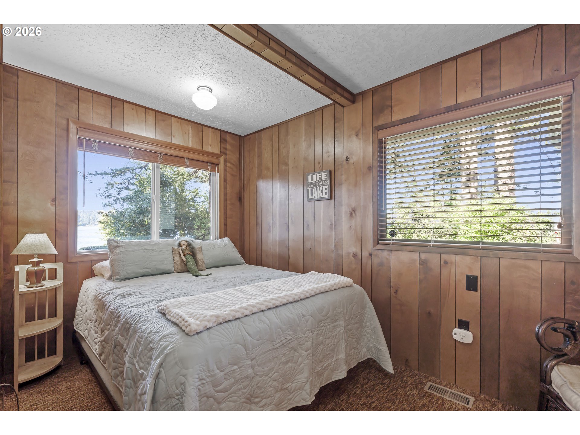 2915 Ne Loop Dr Property Photo 21