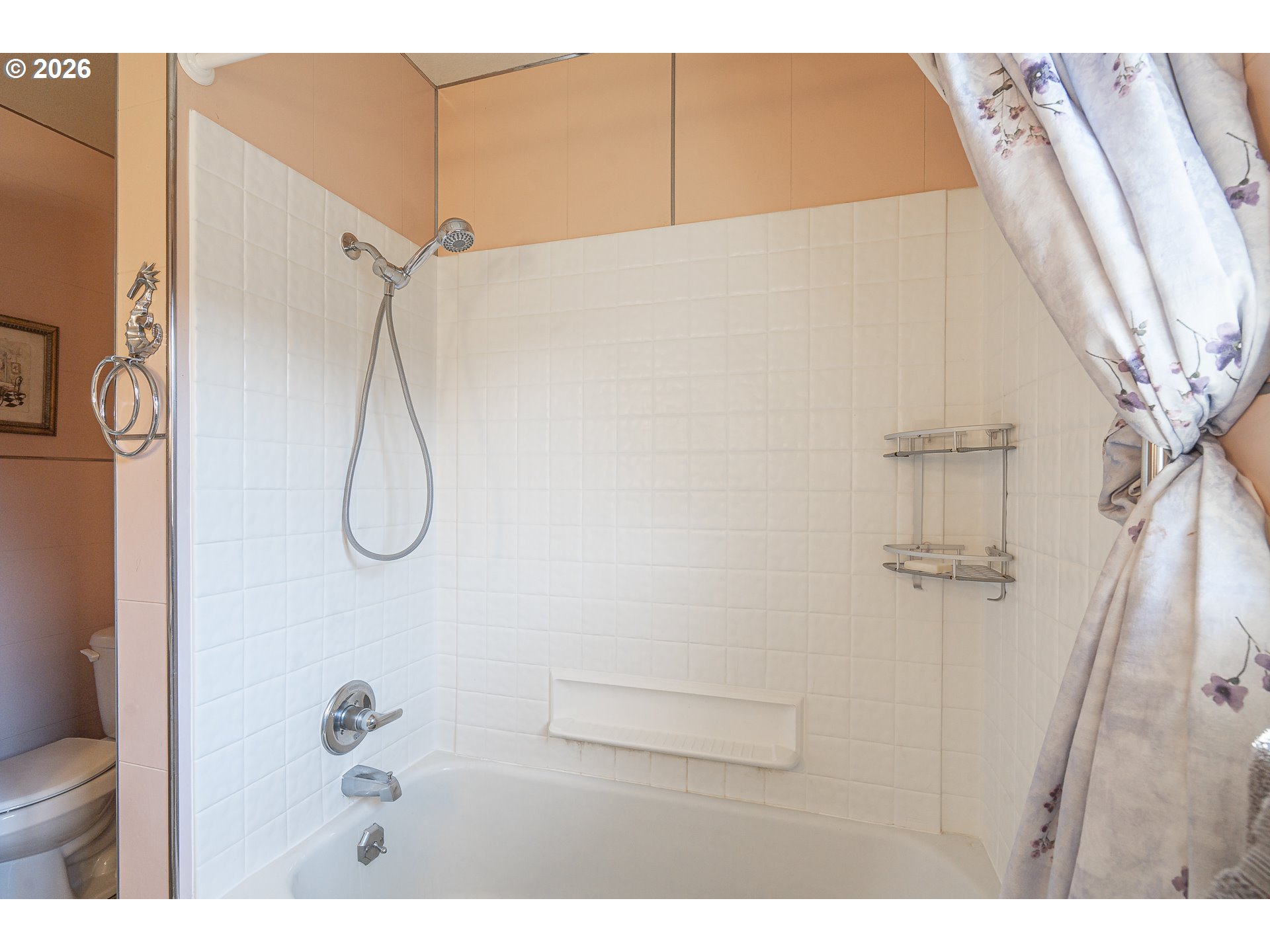 2915 Ne Loop Dr Property Photo 28