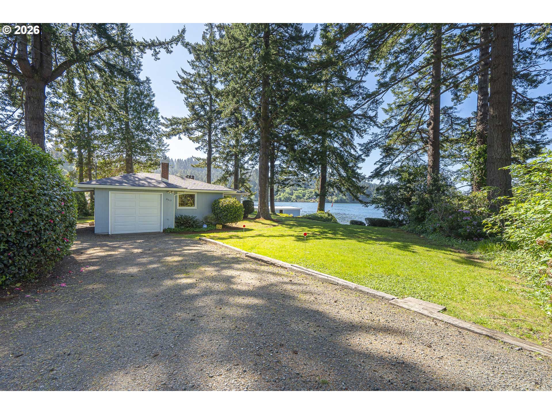 2915 Ne Loop Dr Property Photo 43