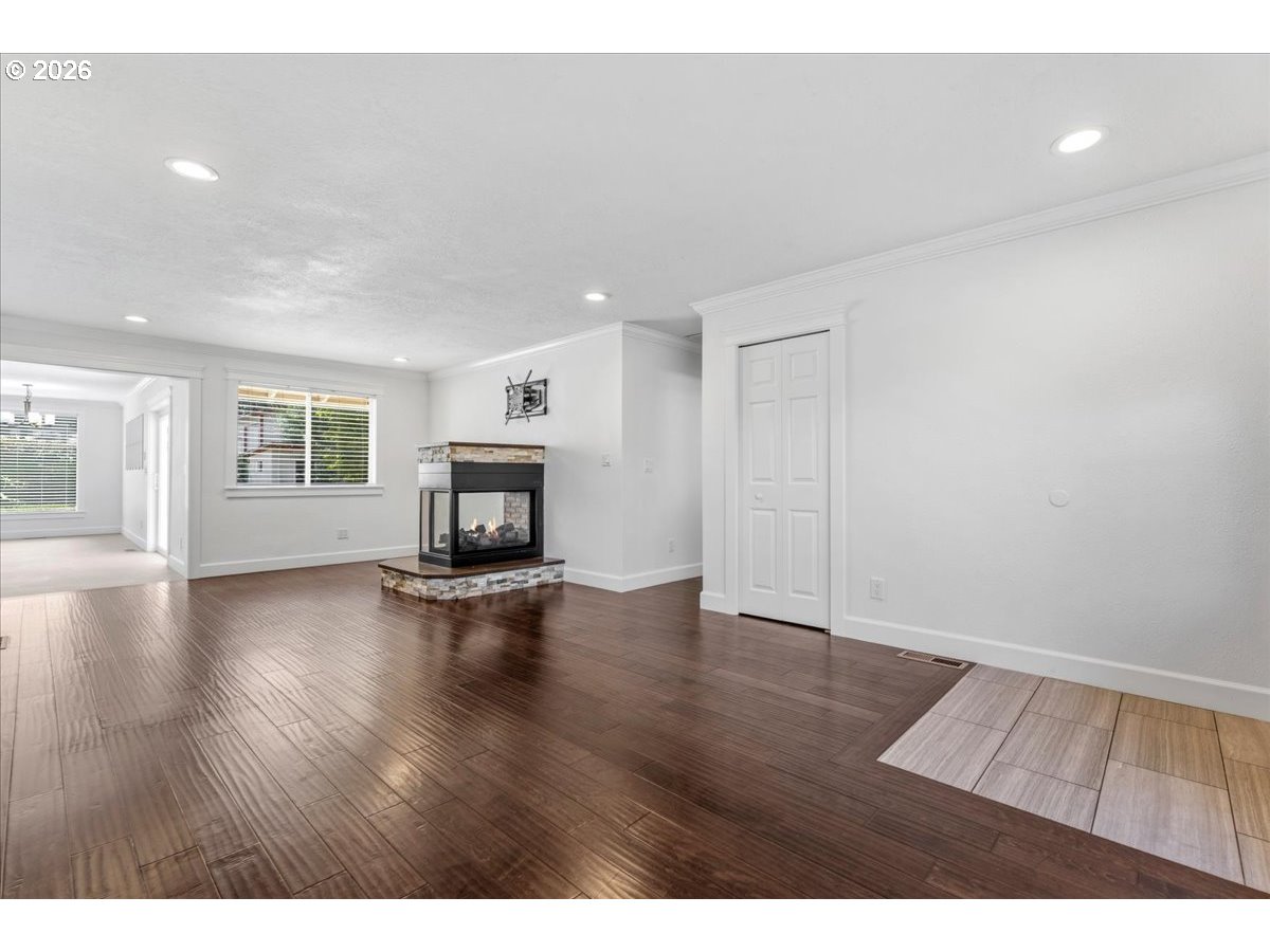 16600 Se Salmon St Property Photo 7