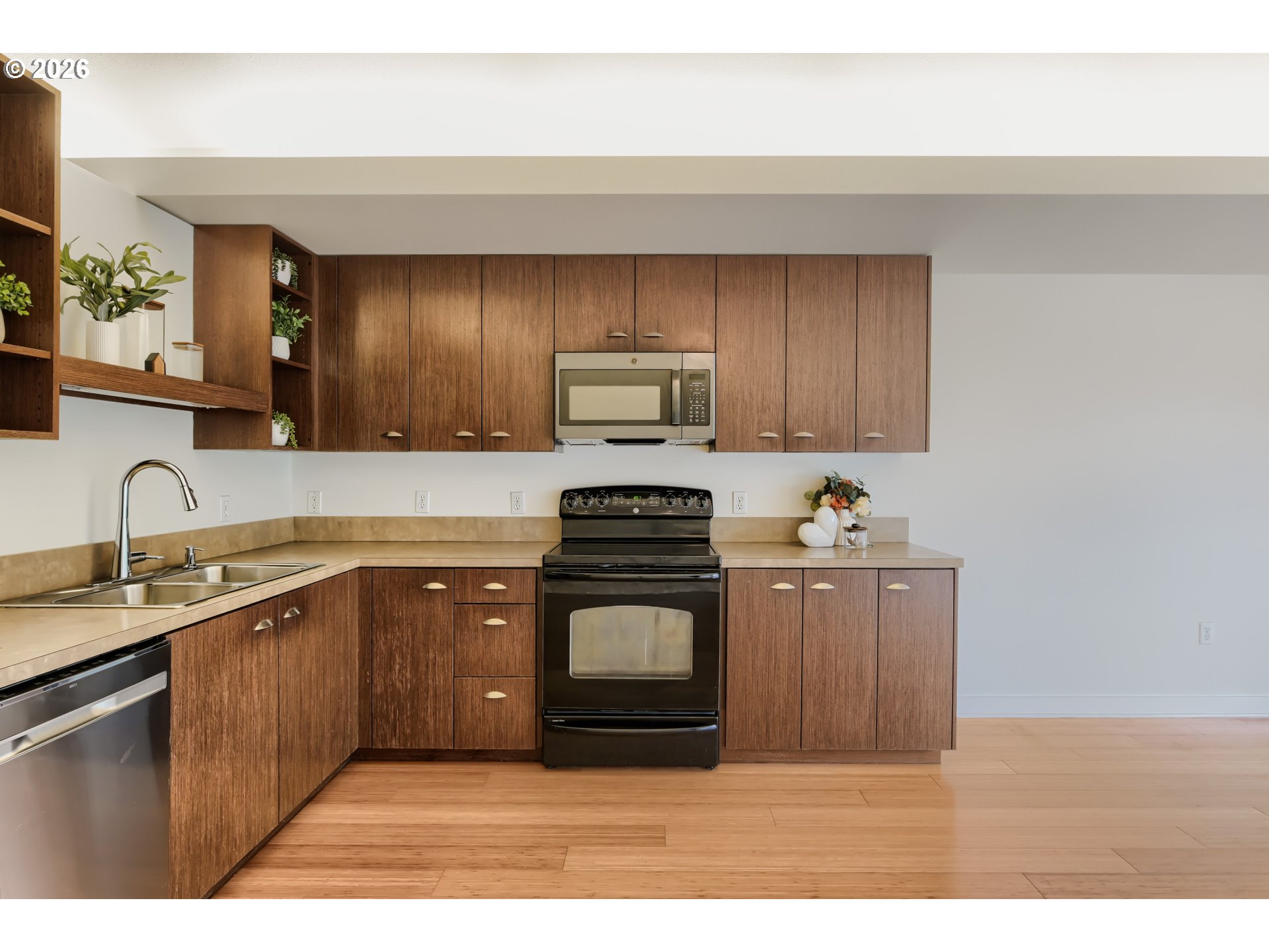 3970 N Interstate Ave 307 Property Photo 17