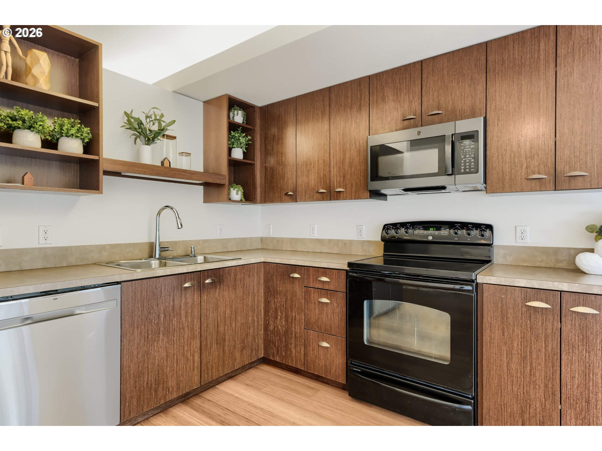 3970 N Interstate Ave 307 Property Photo 18