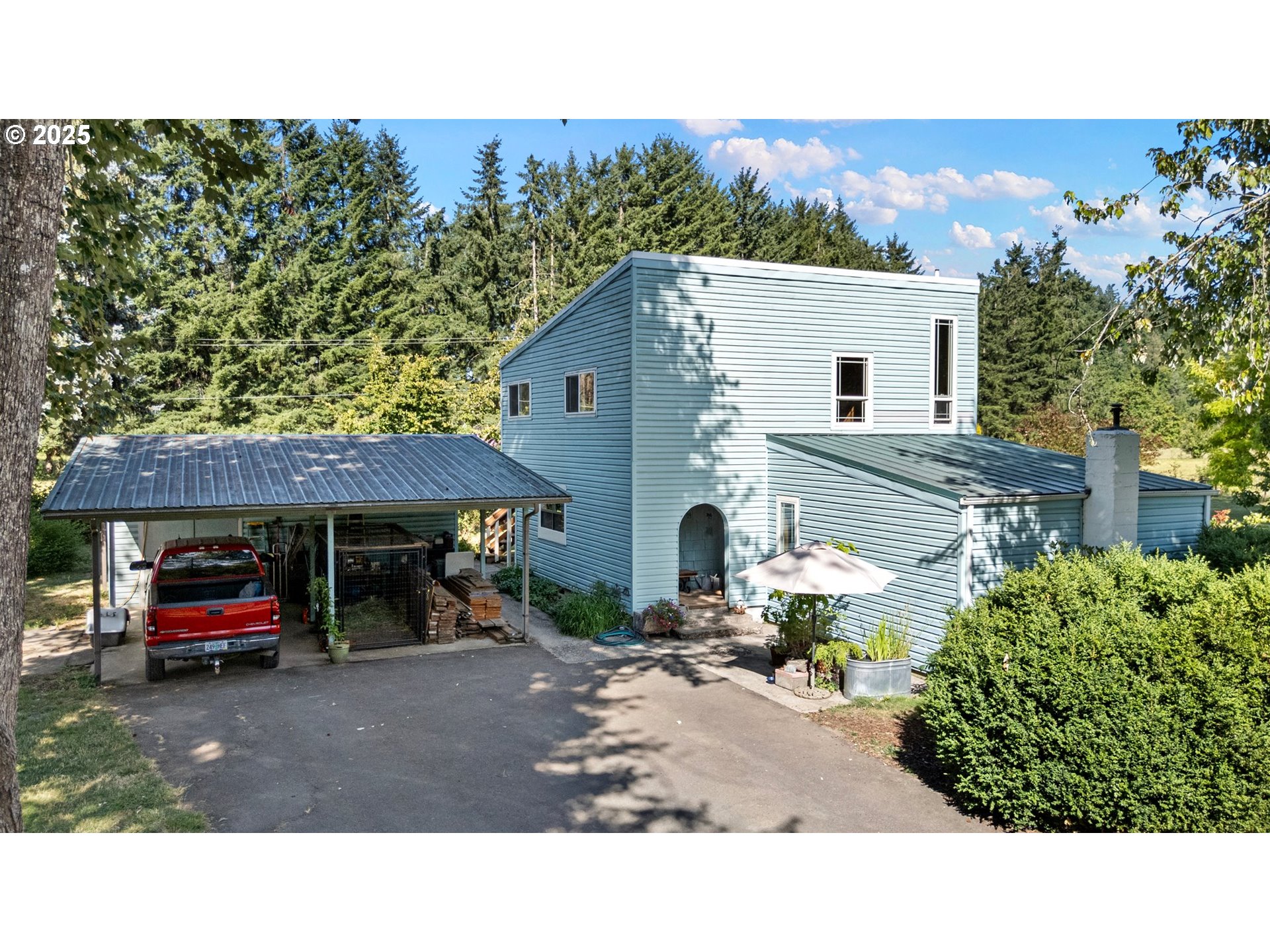 38350 Mckenzie Hwy Property Photo 1