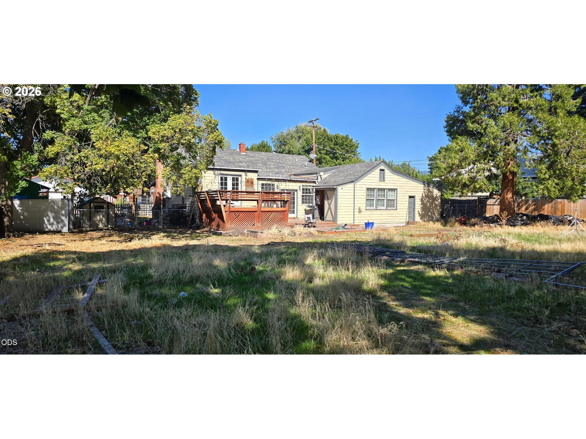156 E Ash St Property Photo 7