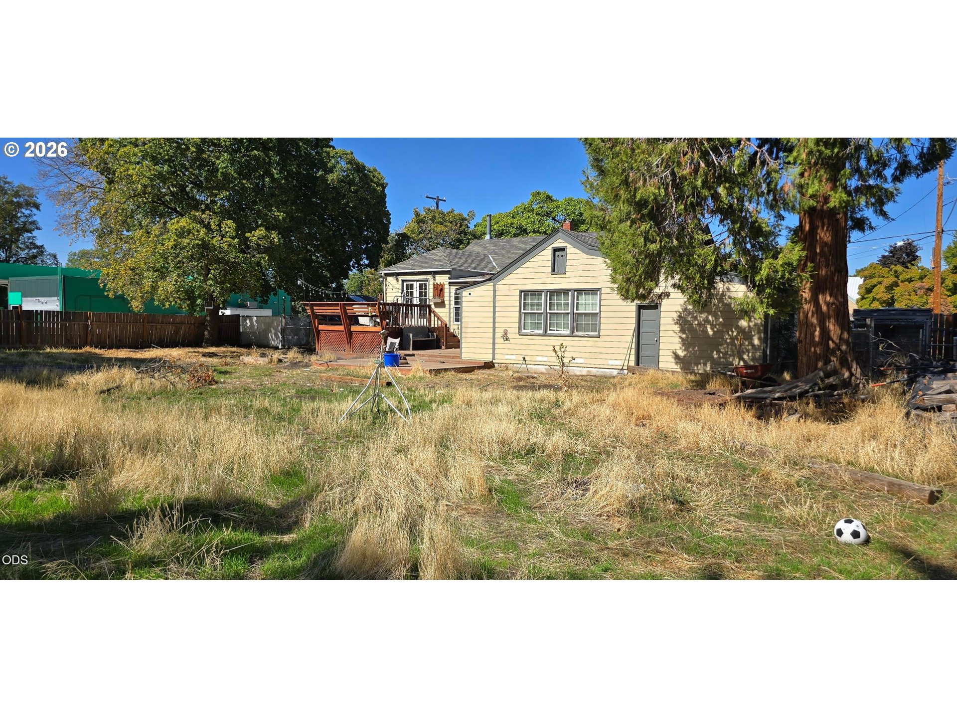 156 E Ash St Property Photo 10