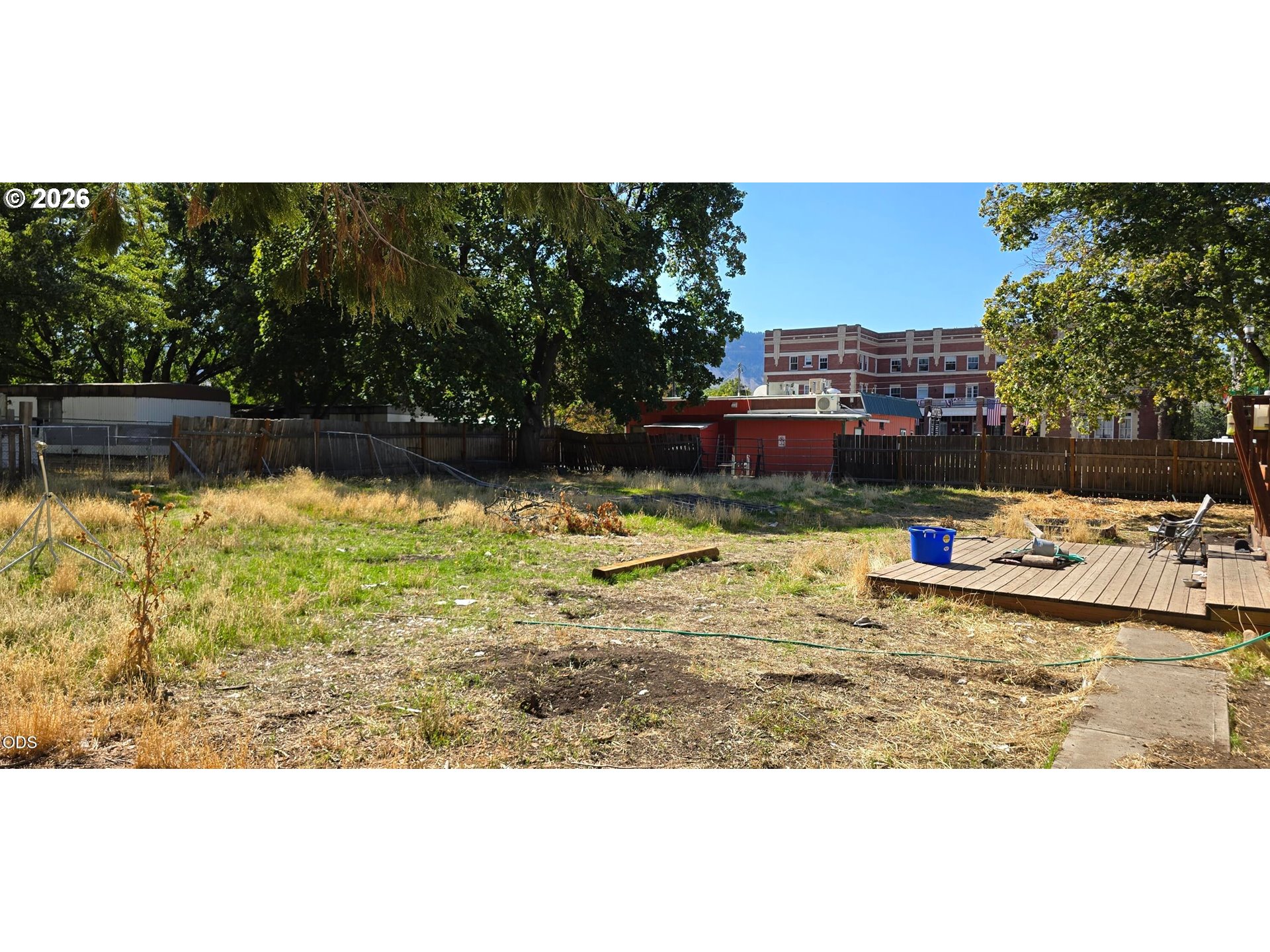 156 E Ash St Property Photo 12