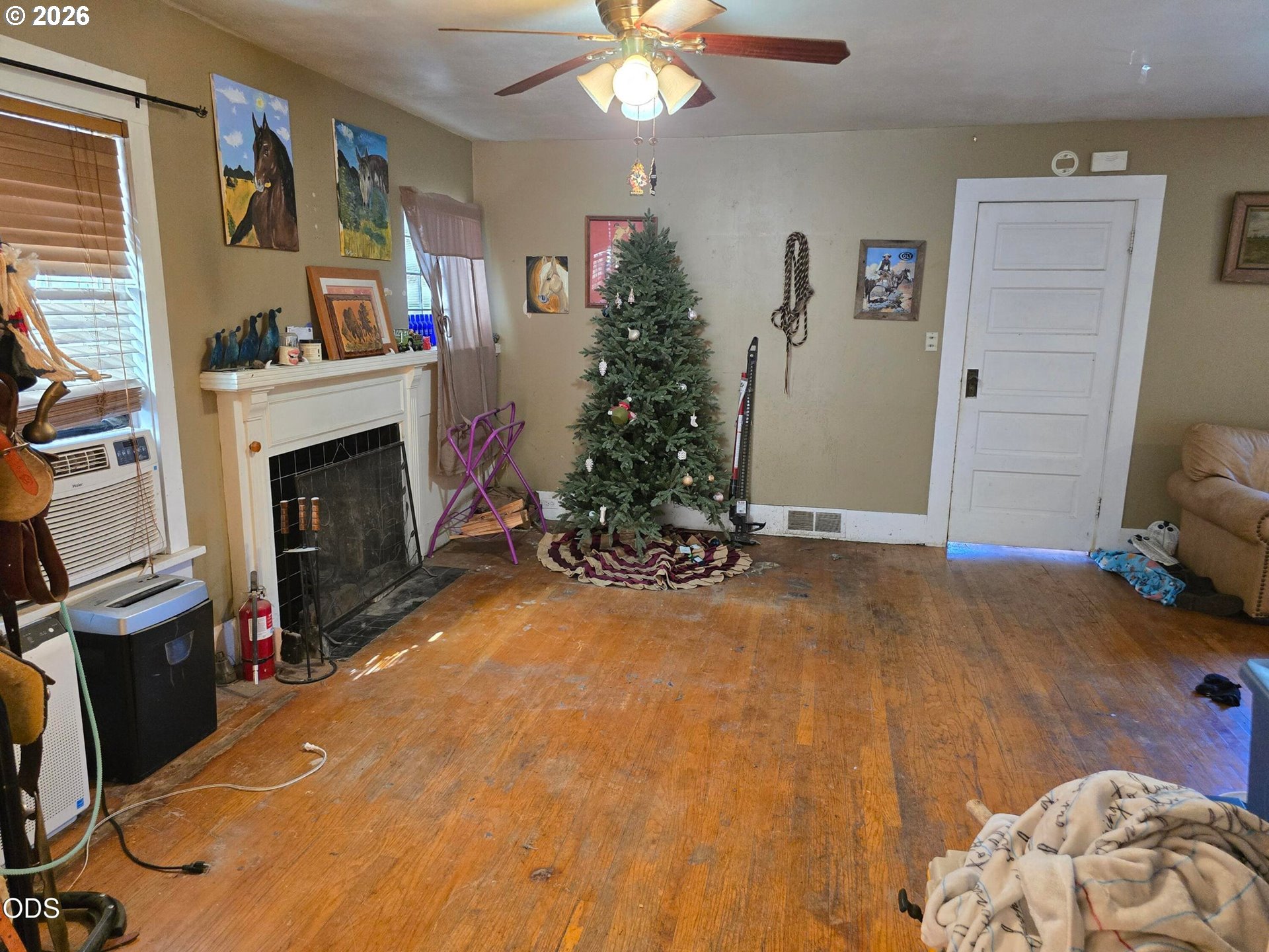 156 E Ash St Property Photo 20